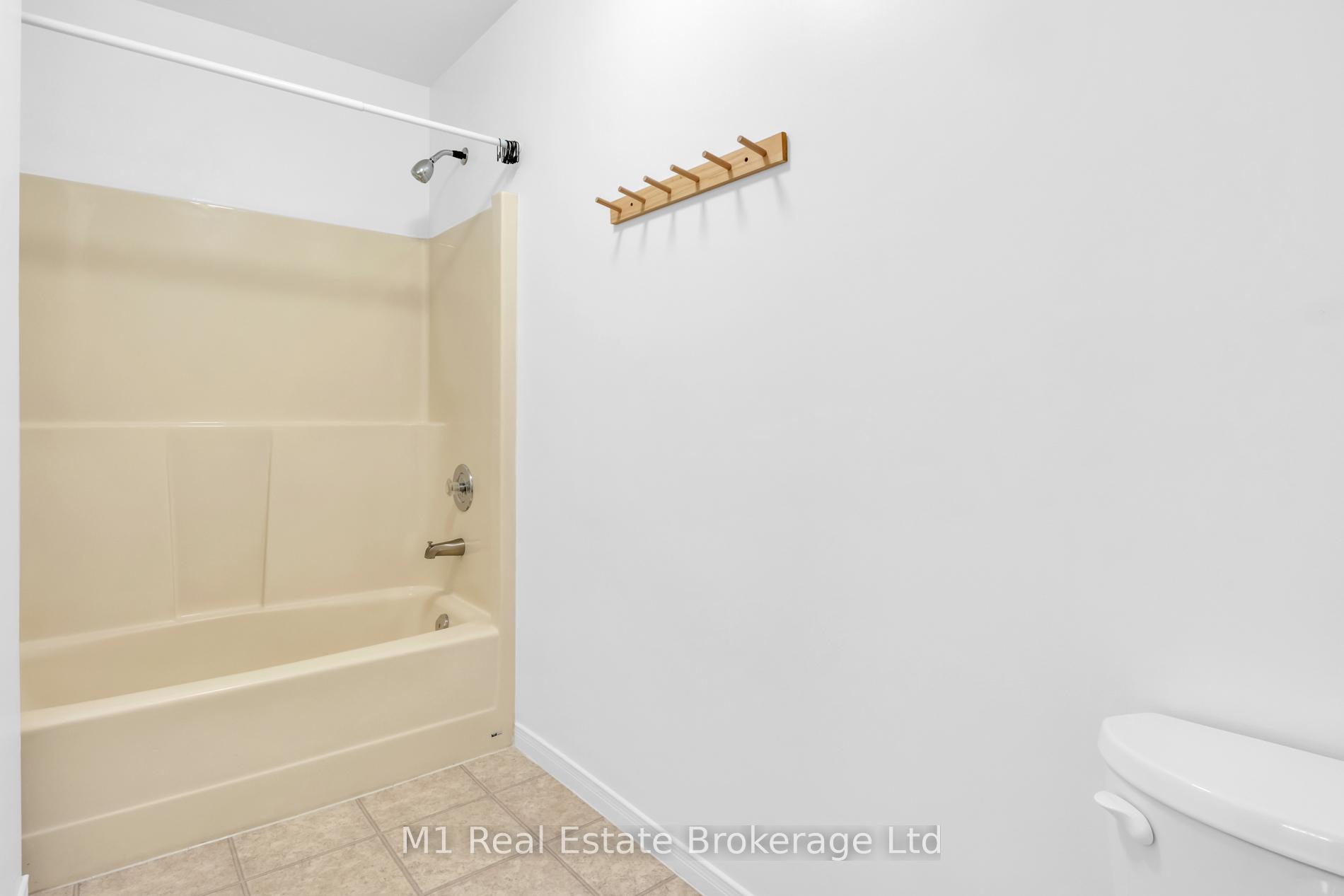 Photo 8 of Unit 206, 1009 Queenston Road, Cambridge, Preston South — HOMEH