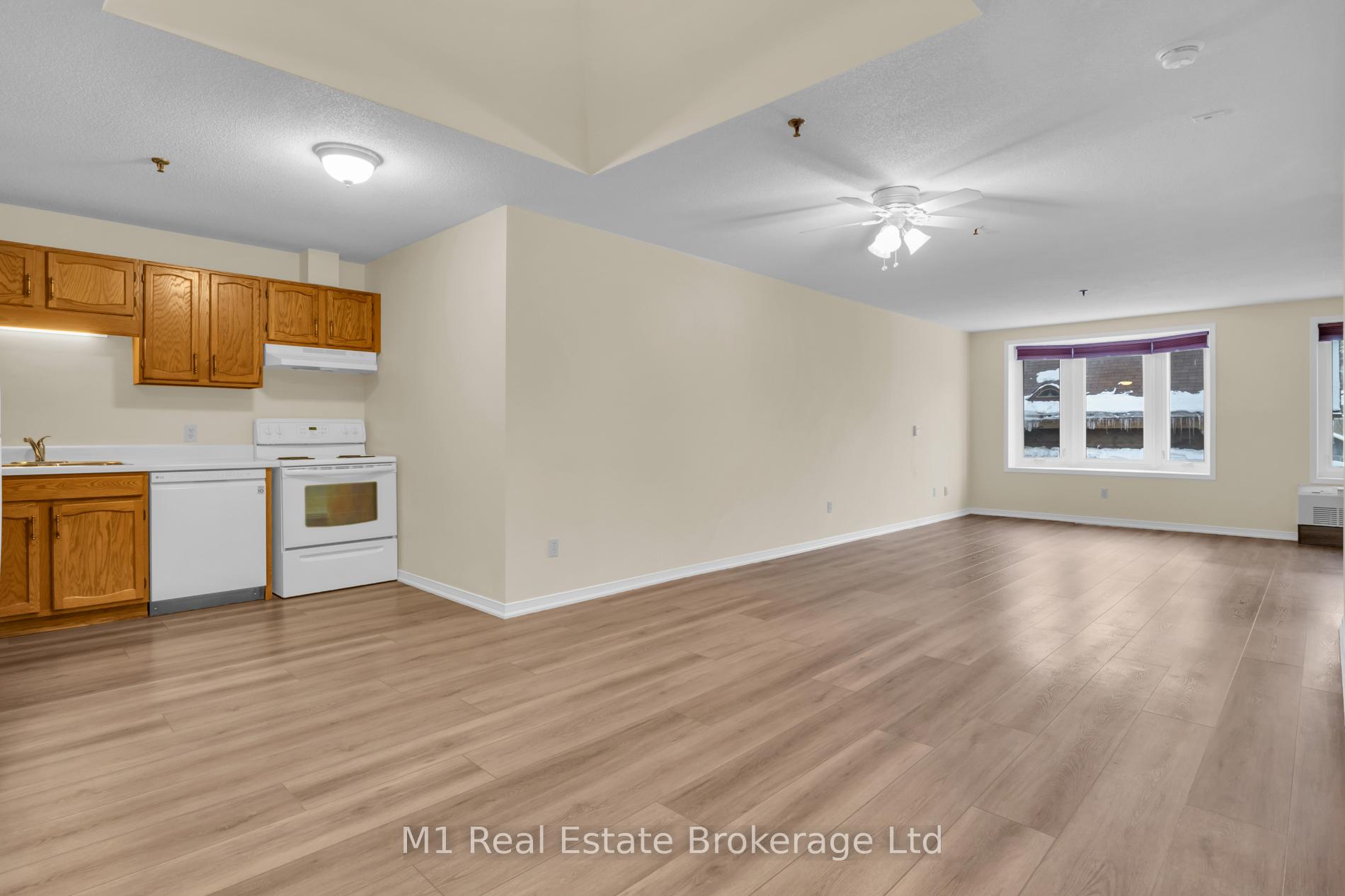 Photo 12 of Unit 206, 1009 Queenston Road, Cambridge, Preston South — HOMEH