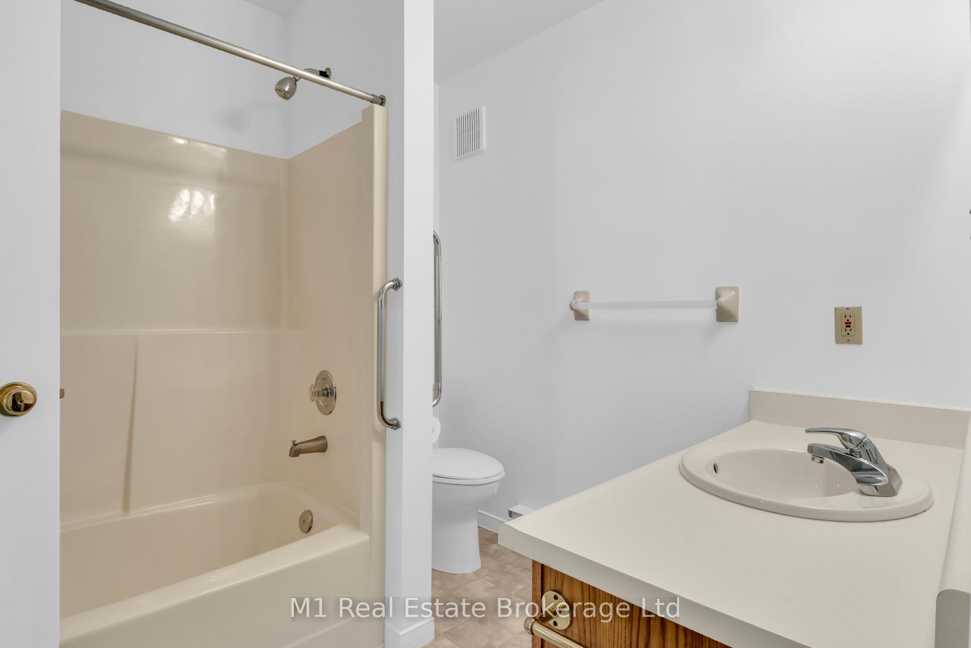 Photo 19 of Unit 206, 1009 Queenston Road, Cambridge, Preston South — HOMEH