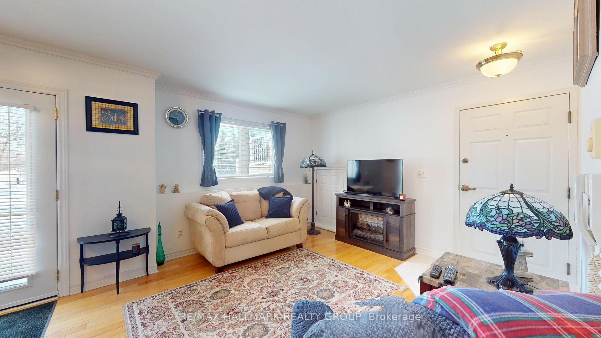 Photo 13 of Unit 1102, 237 Oak Street W, Gananoque — HOMEH