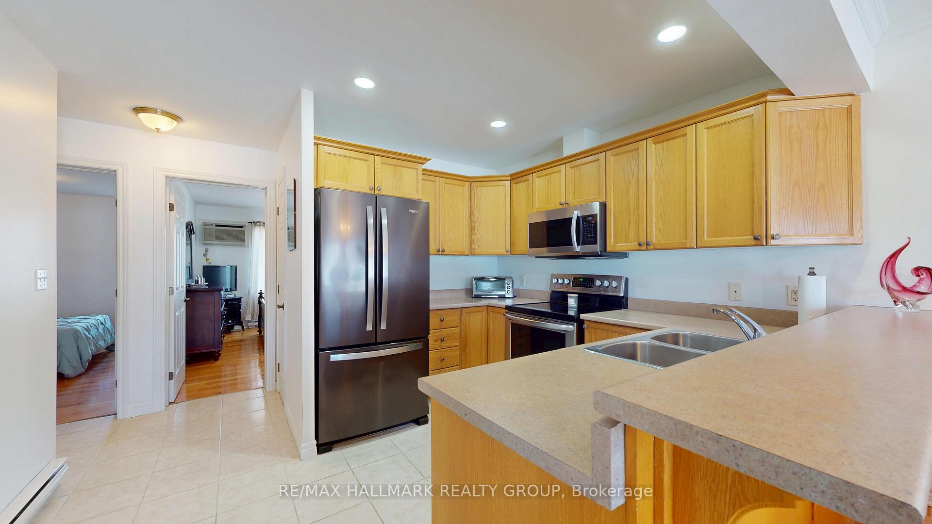 Photo 16 of Unit 1102, 237 Oak Street W, Gananoque — HOMEH