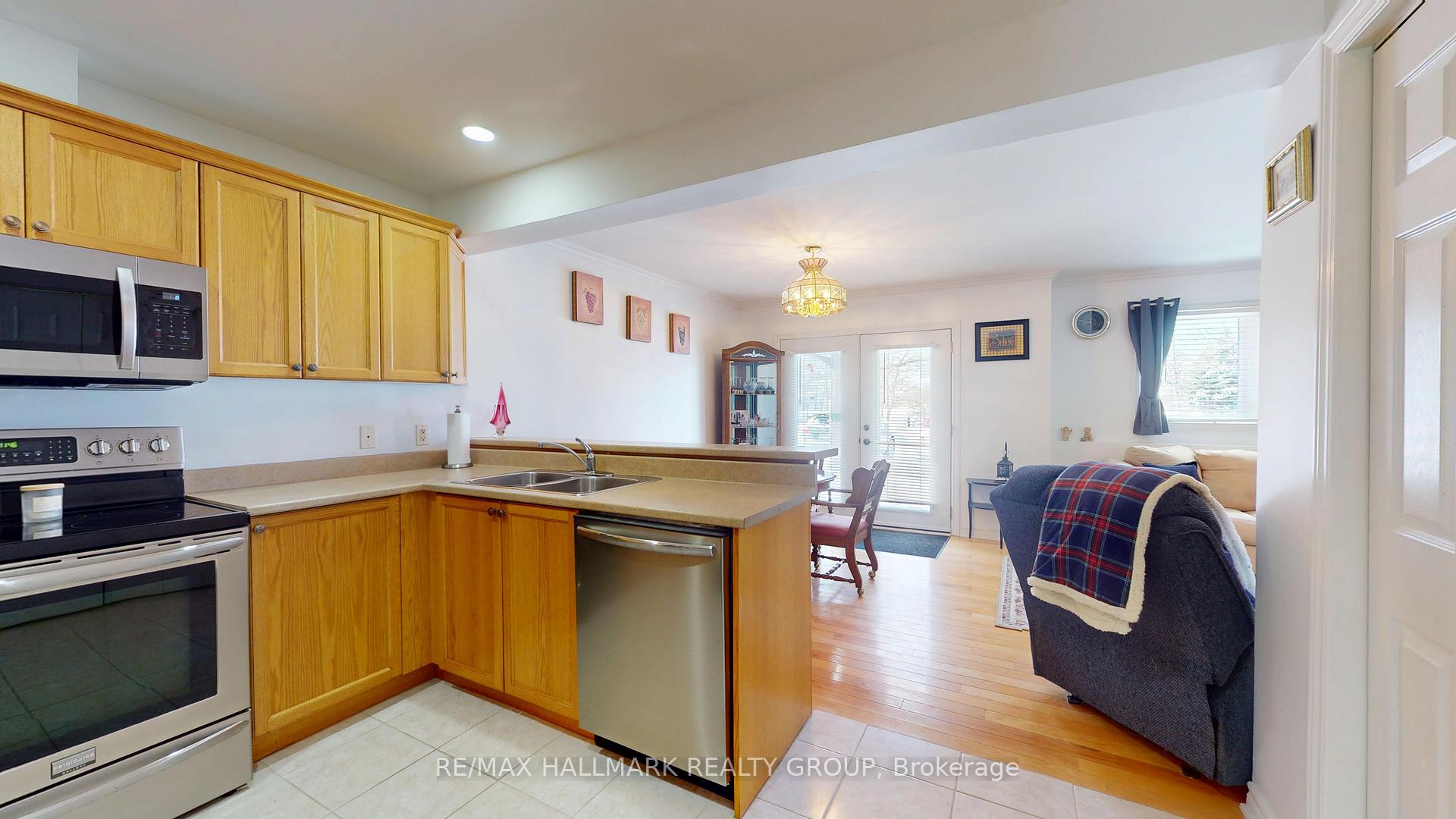 Photo 18 of Unit 1102, 237 Oak Street W, Gananoque — HOMEH