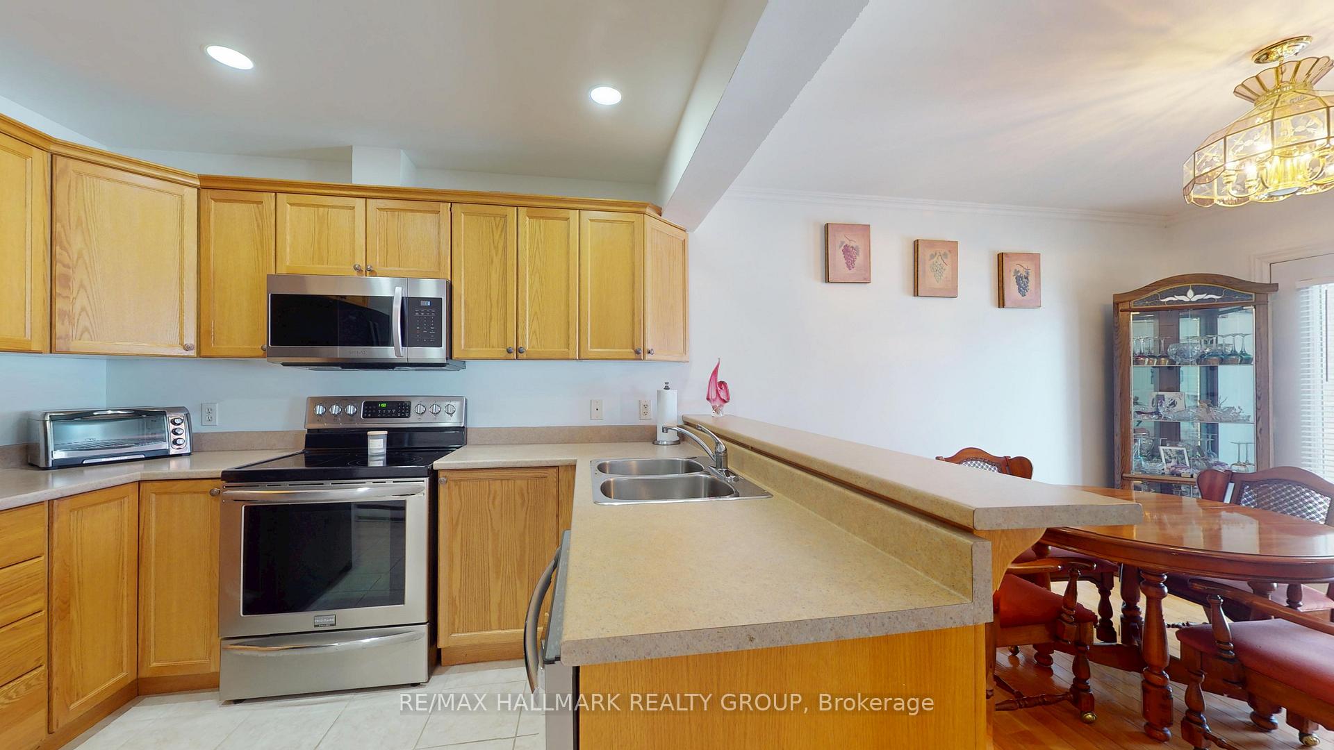 Photo 19 of Unit 1102, 237 Oak Street W, Gananoque — HOMEH