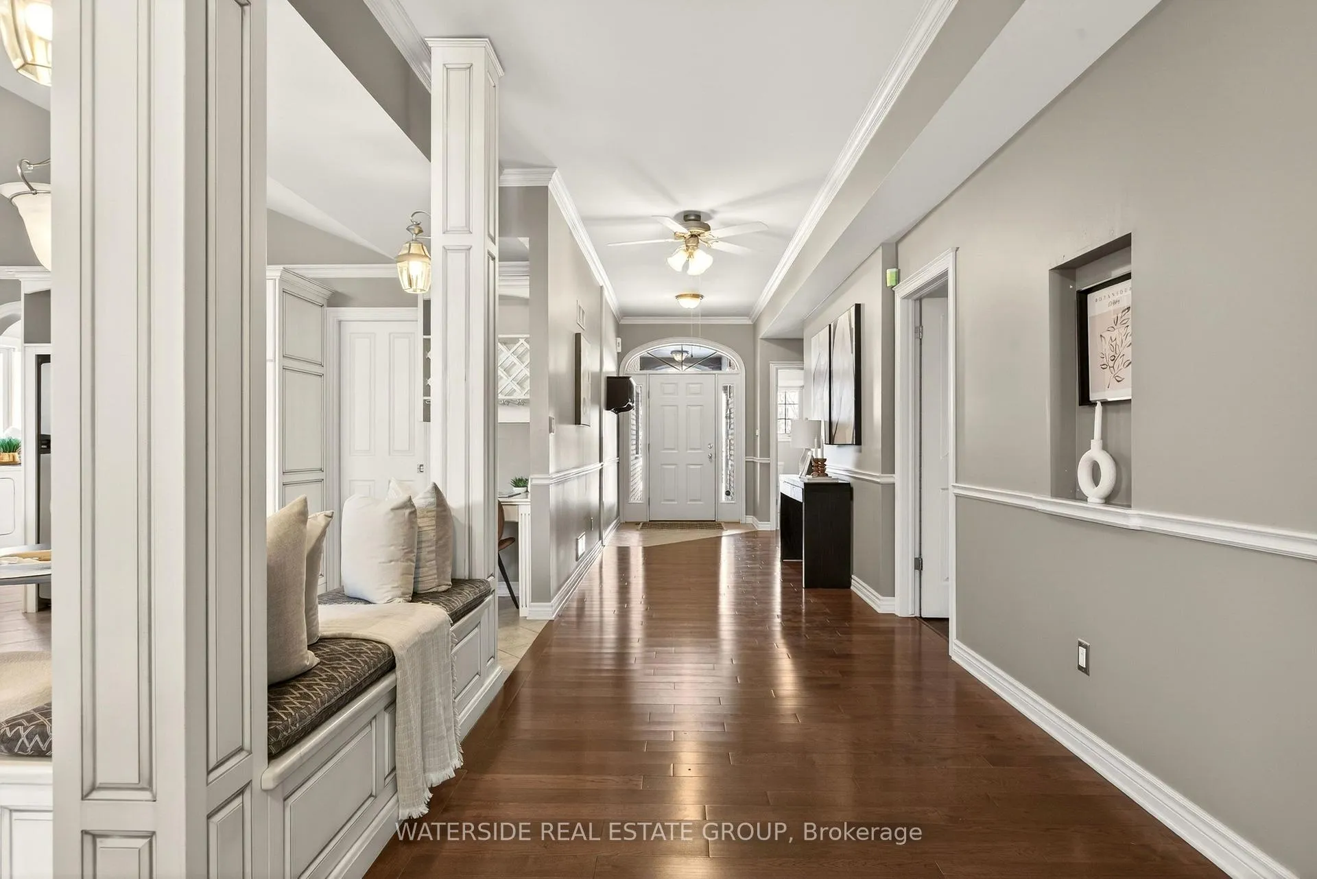 Photo 2 of 39 Bellevue Court, Welland, Coyle Creek — HOMEH
