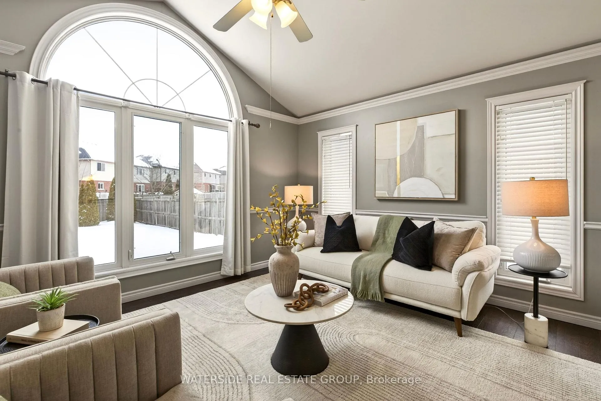 Photo 5 of 39 Bellevue Court, Welland, Coyle Creek — HOMEH