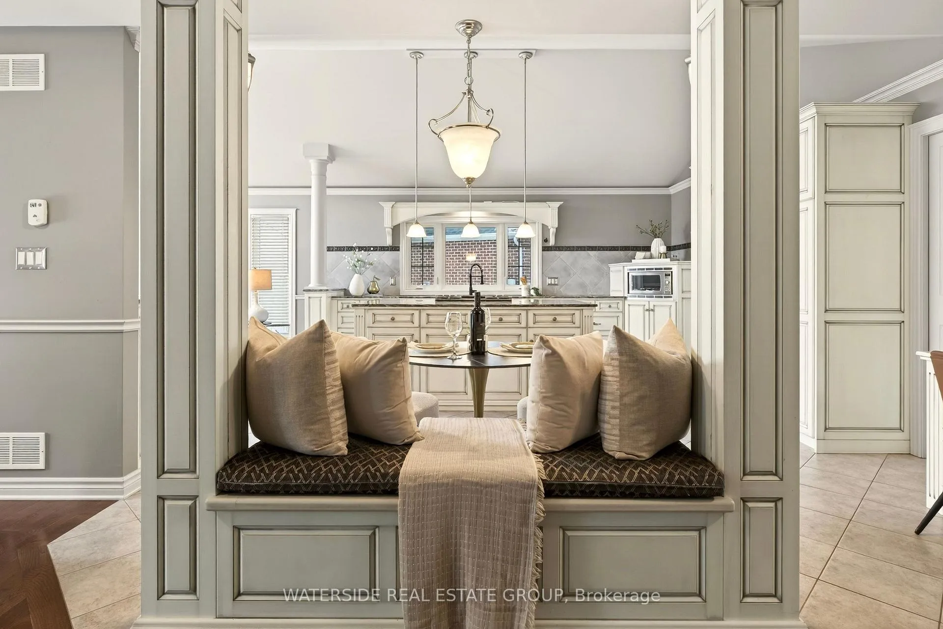 Photo 7 of 39 Bellevue Court, Welland, Coyle Creek — HOMEH