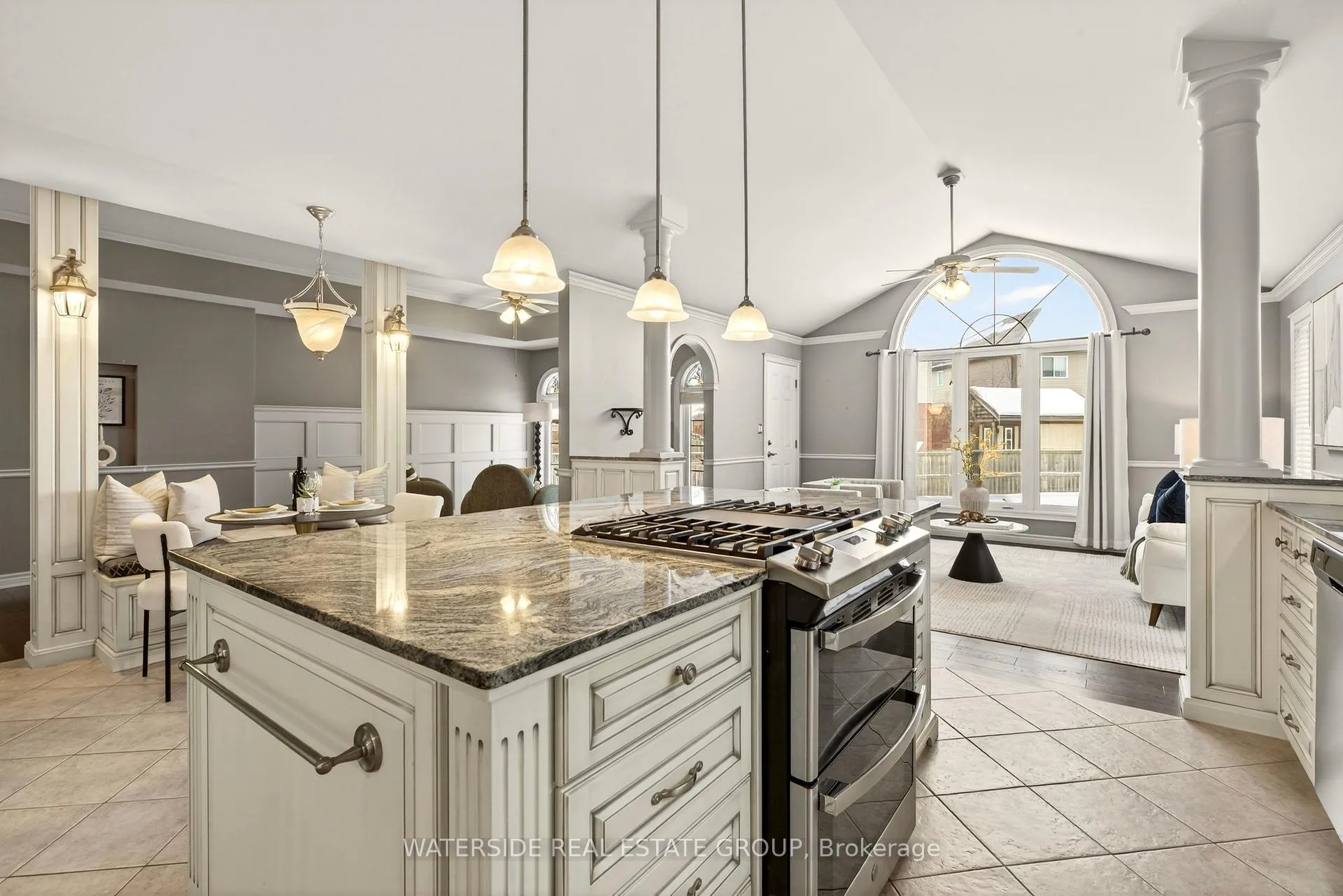 Photo 12 of 39 Bellevue Court, Welland, Coyle Creek — HOMEH