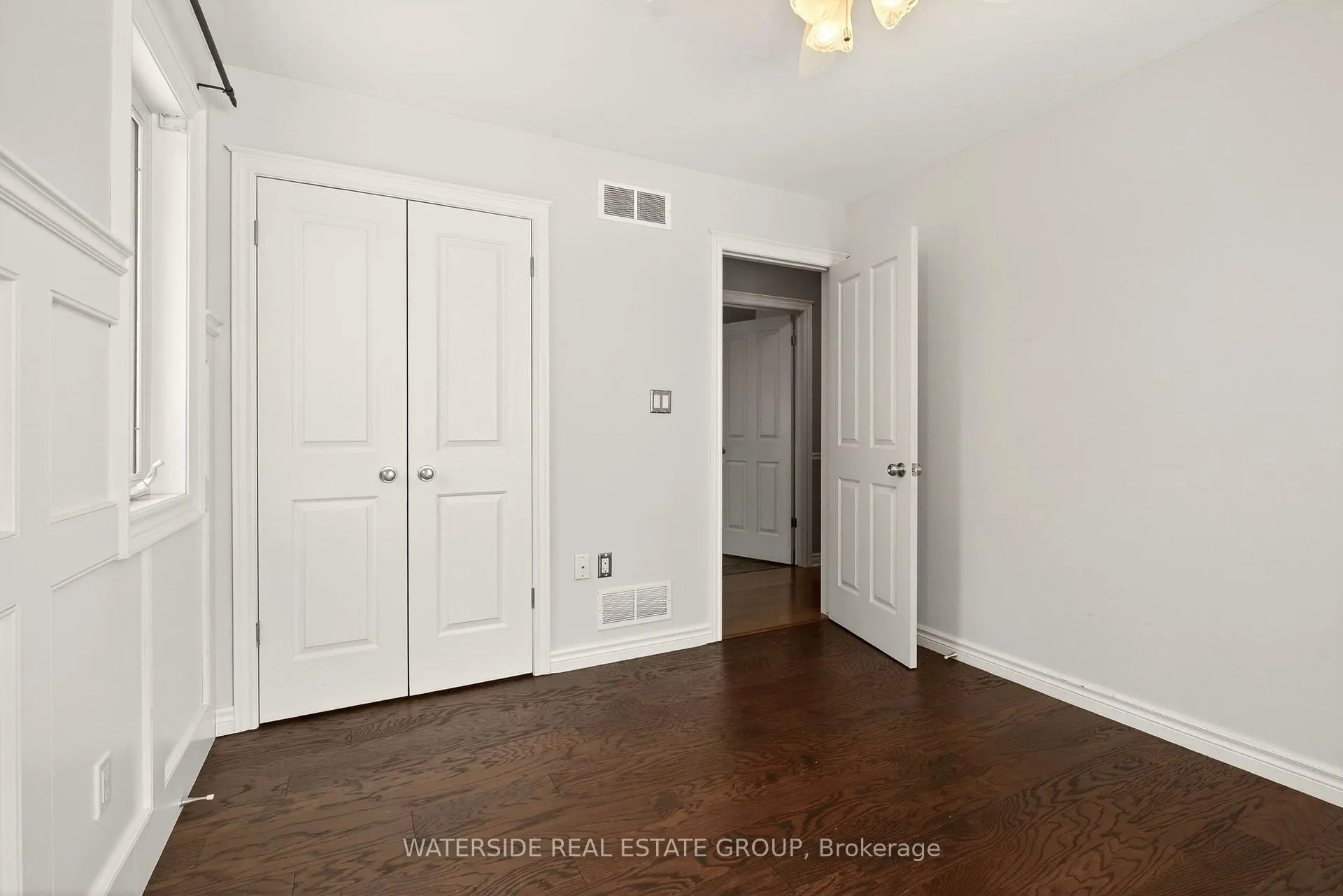 Photo 22 of 39 Bellevue Court, Welland, Coyle Creek — HOMEH