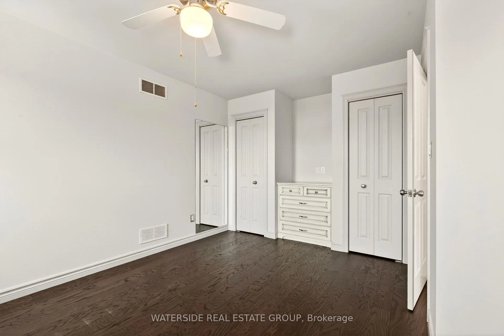 Photo 23 of 39 Bellevue Court, Welland, Coyle Creek — HOMEH