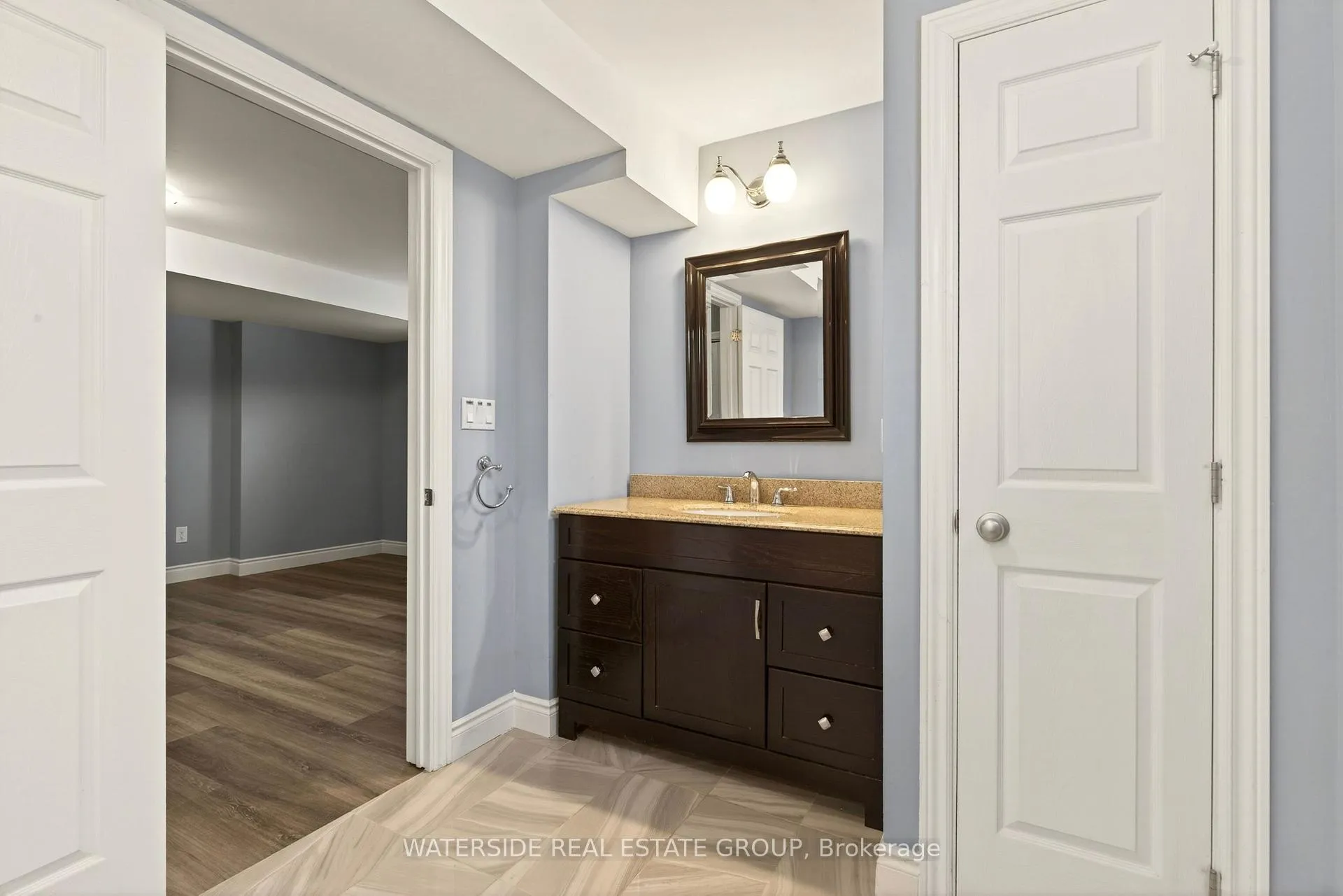 Photo 35 of 39 Bellevue Court, Welland, Coyle Creek — HOMEH