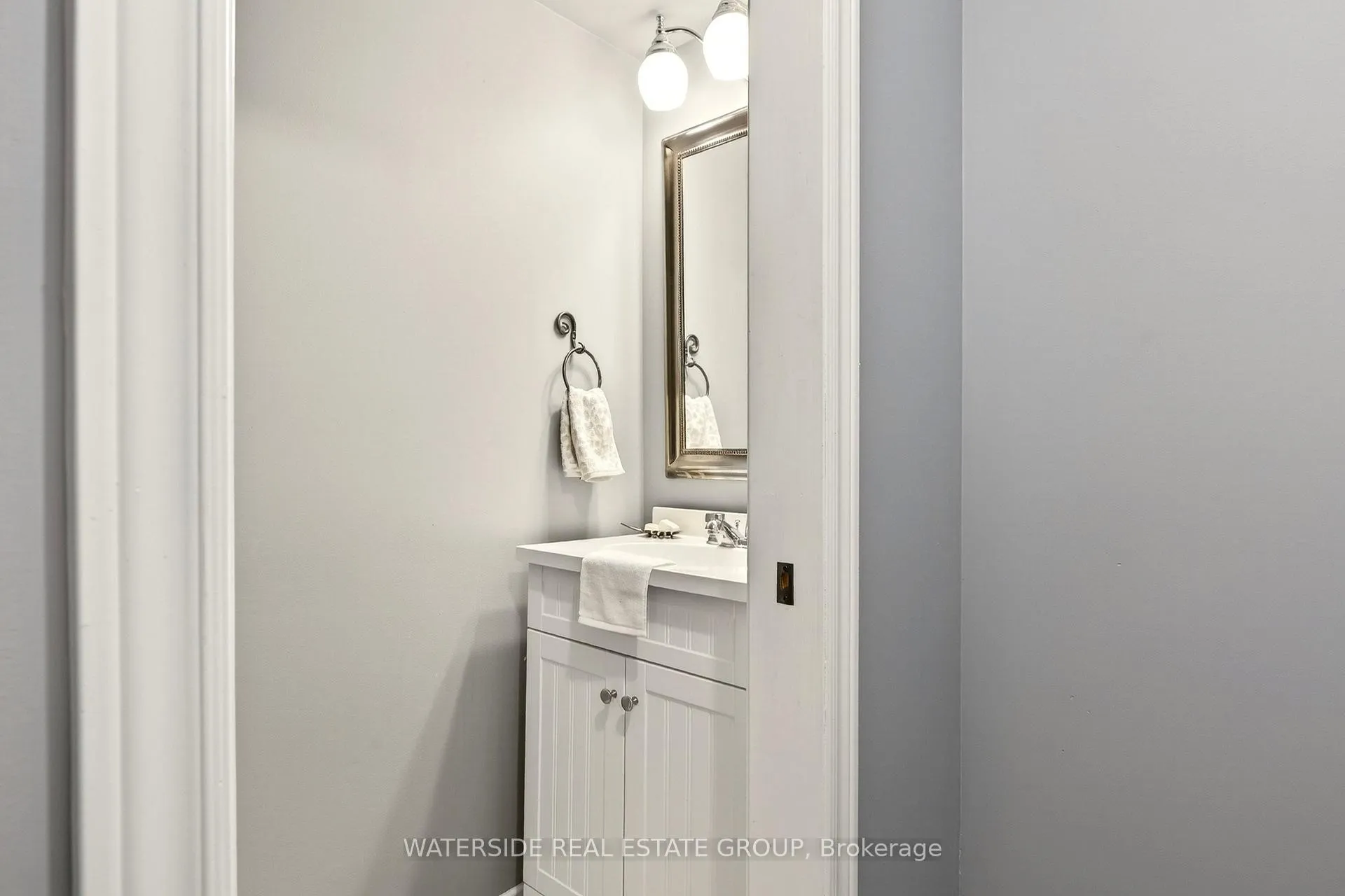 Photo 39 of 39 Bellevue Court, Welland, Coyle Creek — HOMEH
