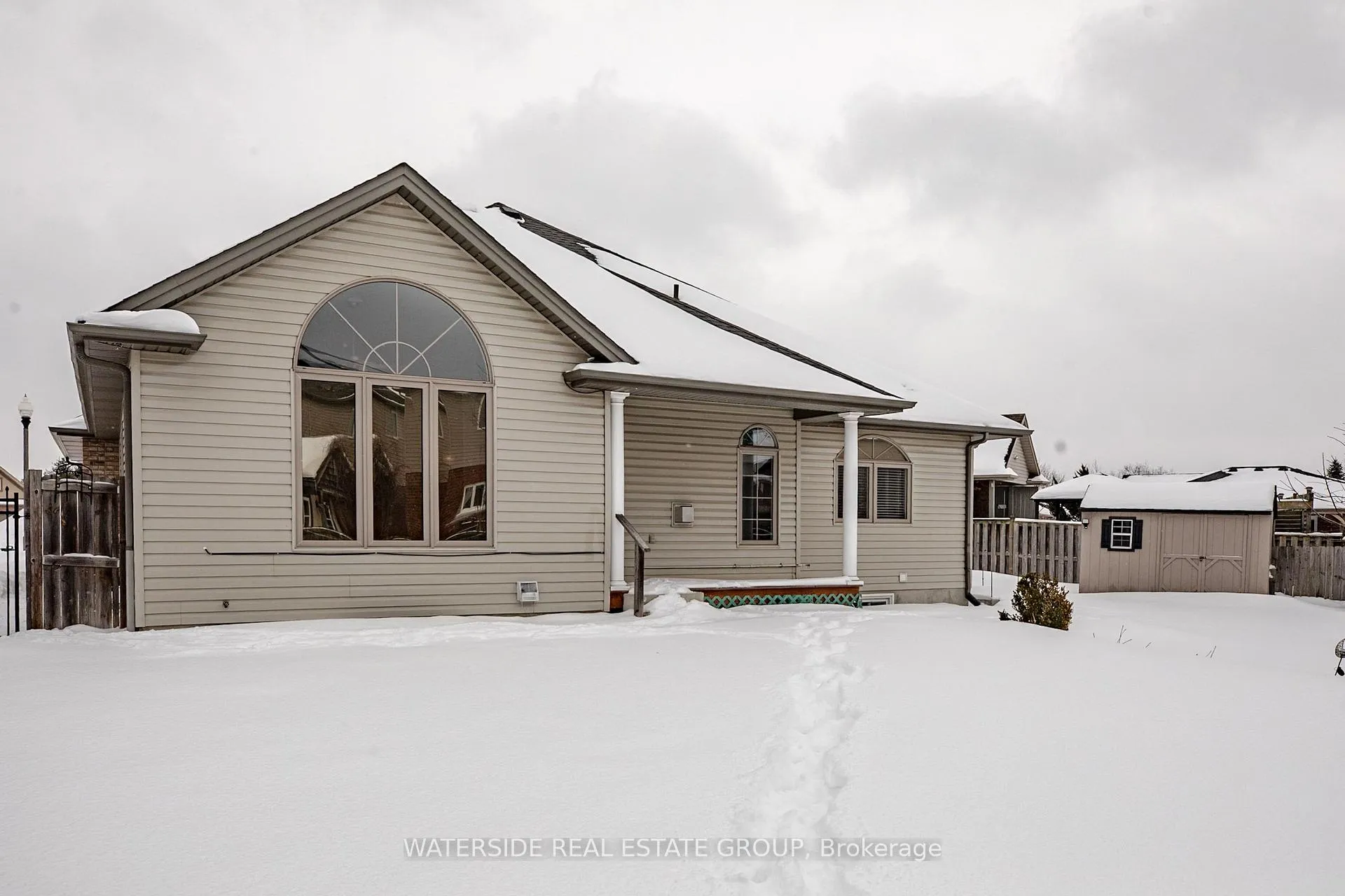 Photo 41 of 39 Bellevue Court, Welland, Coyle Creek — HOMEH
