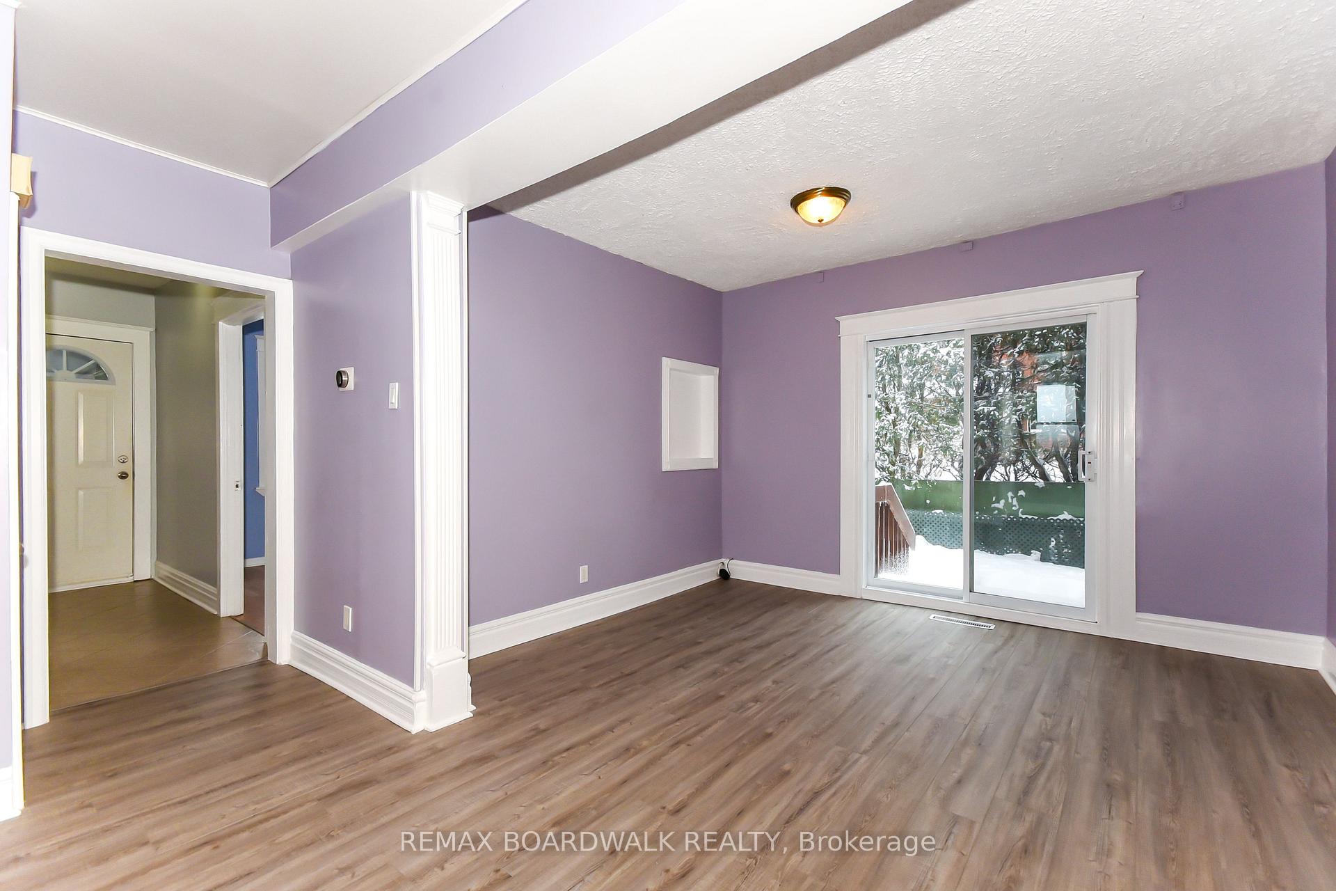 Photo 16 of 406 Marguerite Avenue, Ottawa, Vanier — HOMEH