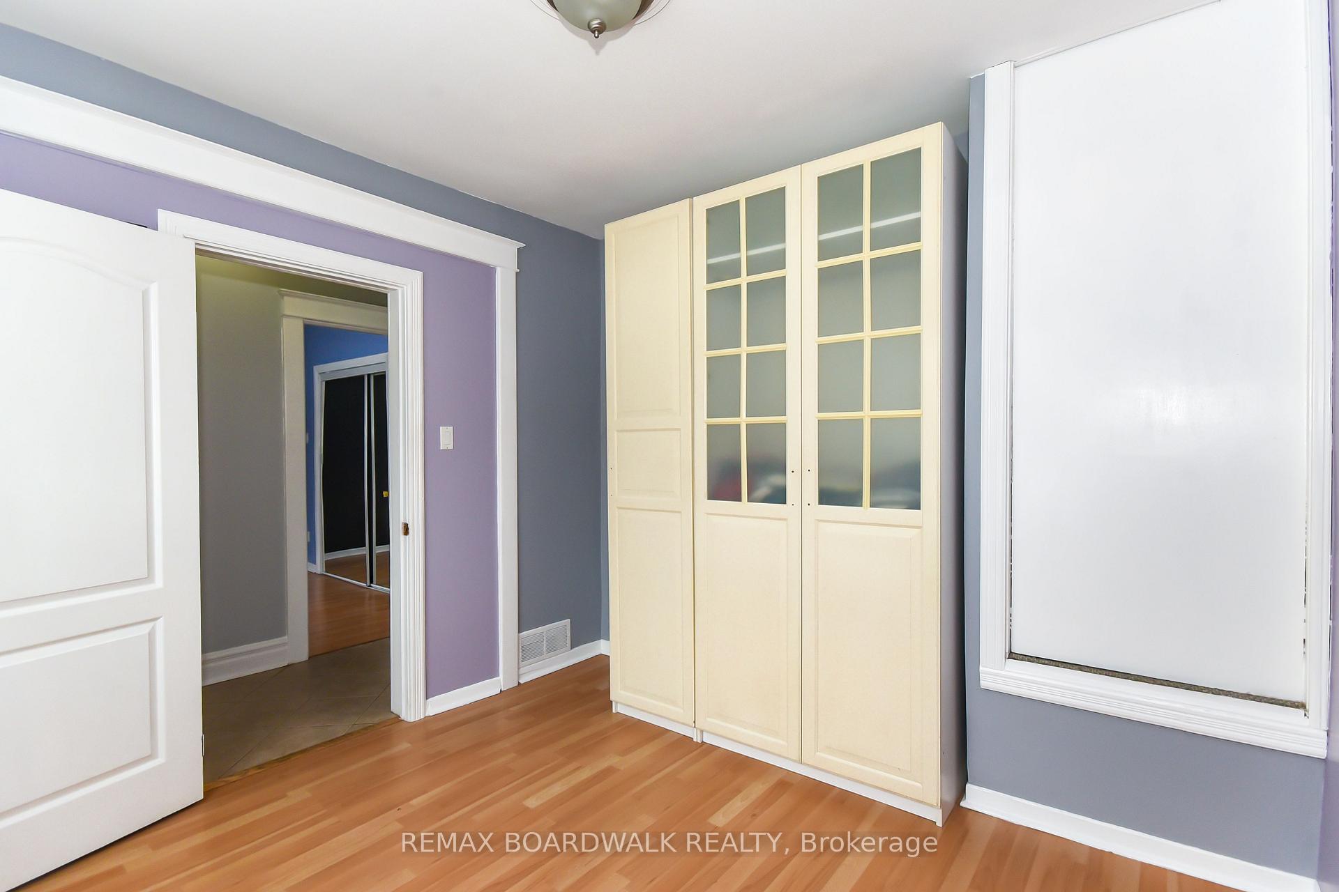 Photo 17 of 406 Marguerite Avenue, Ottawa, Vanier — HOMEH