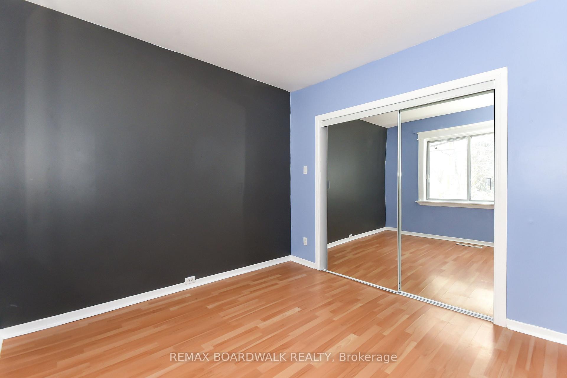 Photo 22 of 406 Marguerite Avenue, Ottawa, Vanier — HOMEH