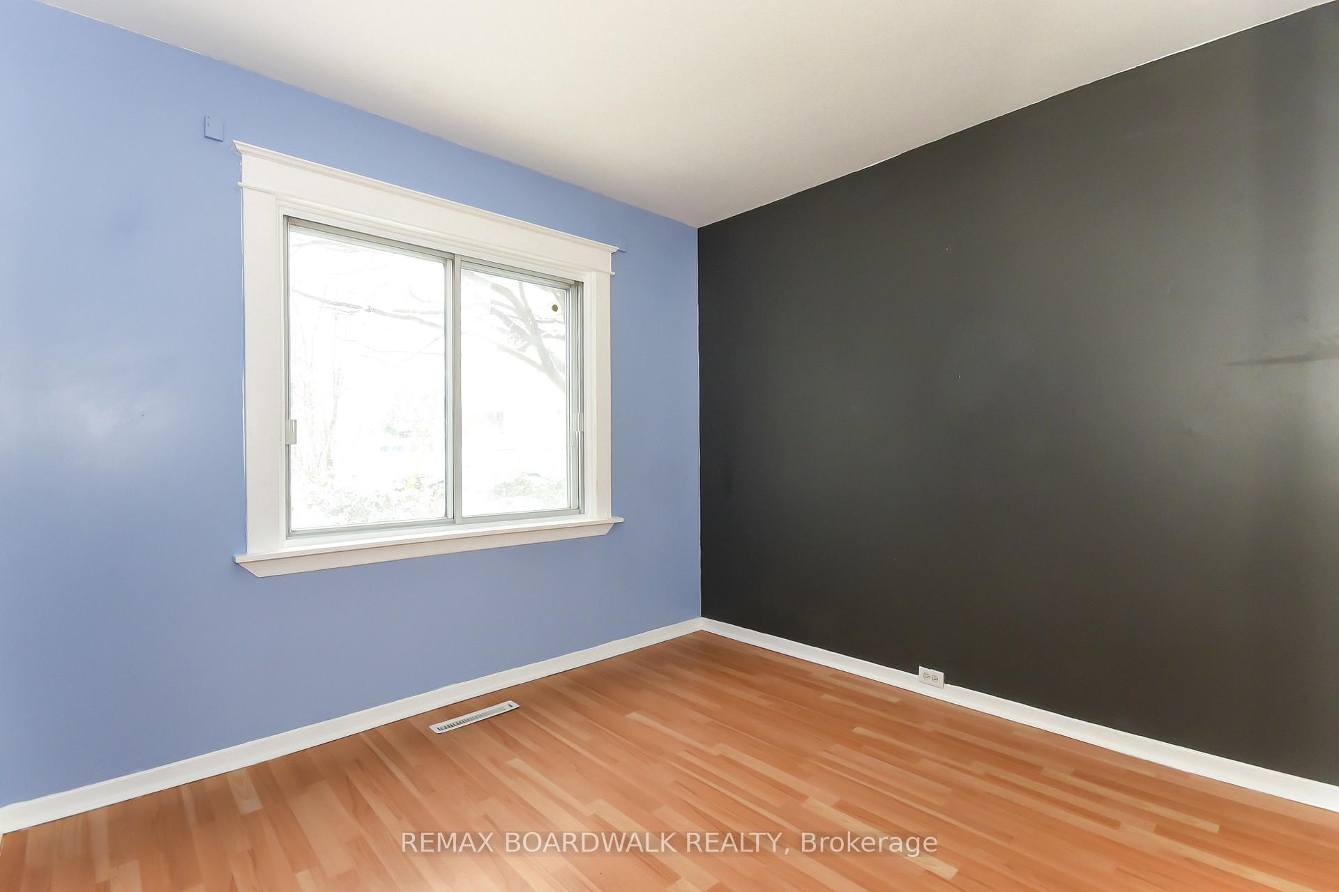 Photo 23 of 406 Marguerite Avenue, Ottawa, Vanier — HOMEH