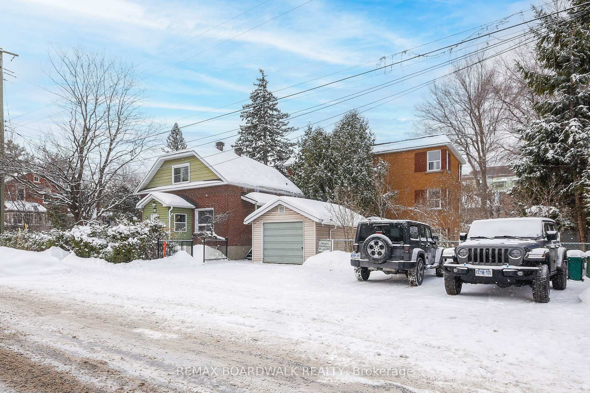 Photo 24 of 406 Marguerite Avenue, Ottawa, Vanier — HOMEH