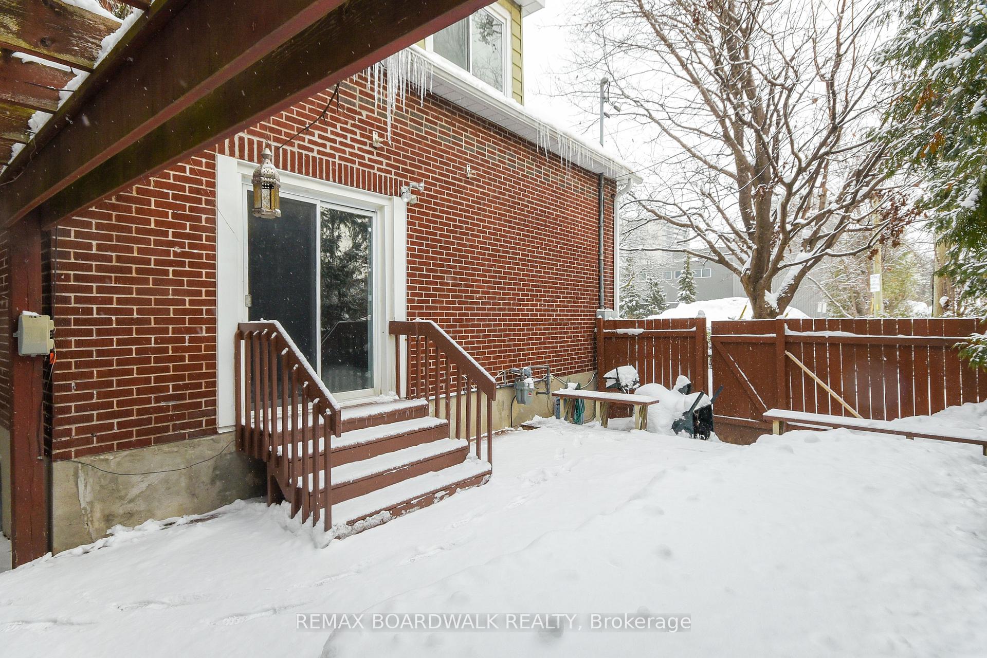 Photo 25 of 406 Marguerite Avenue, Ottawa, Vanier — HOMEH