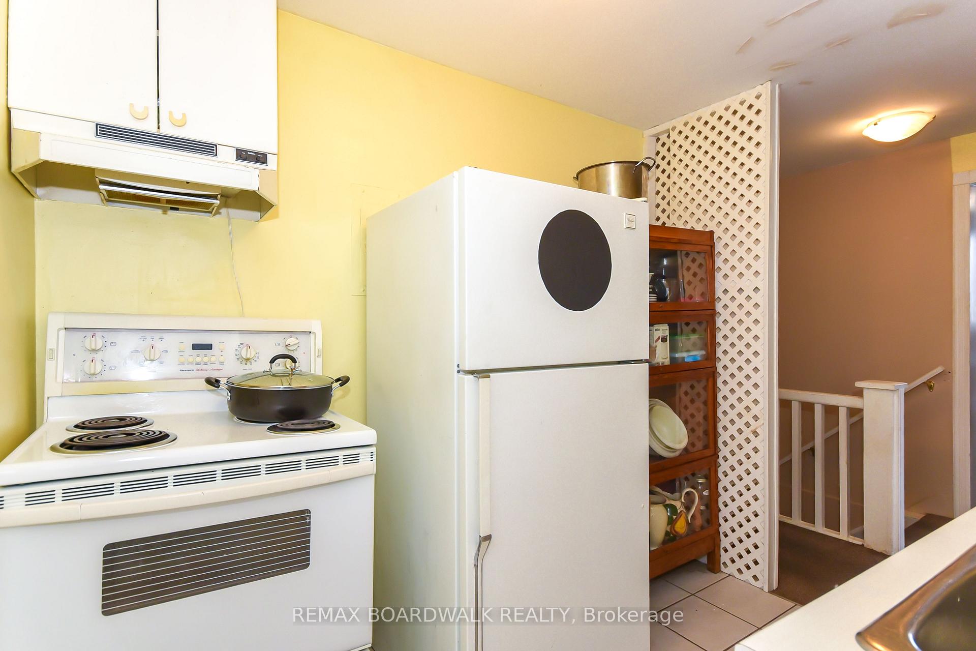 Photo 29 of 406 Marguerite Avenue, Ottawa, Vanier — HOMEH