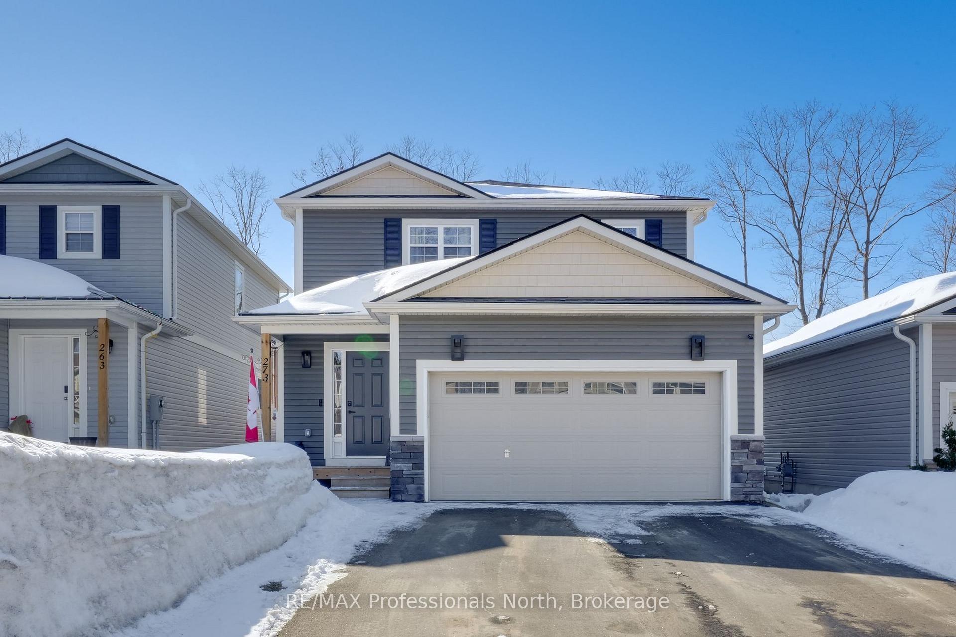 Photo 1 of 273 Pine Street, Gravenhurst, Muskoka (S) — HOMEH