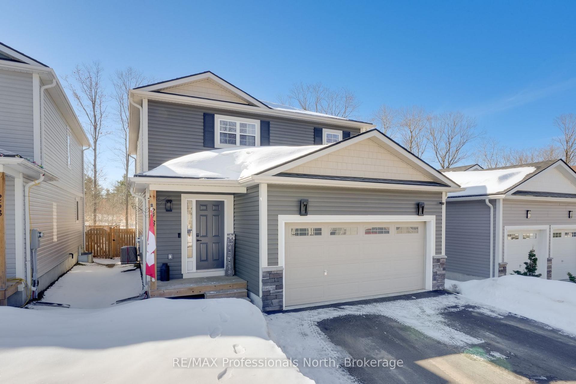 Photo 2 of 273 Pine Street, Gravenhurst, Muskoka (S) — HOMEH