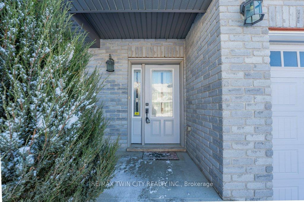 Photo 6 of 249 Buttonbush Street, Waterloo — HOMEH