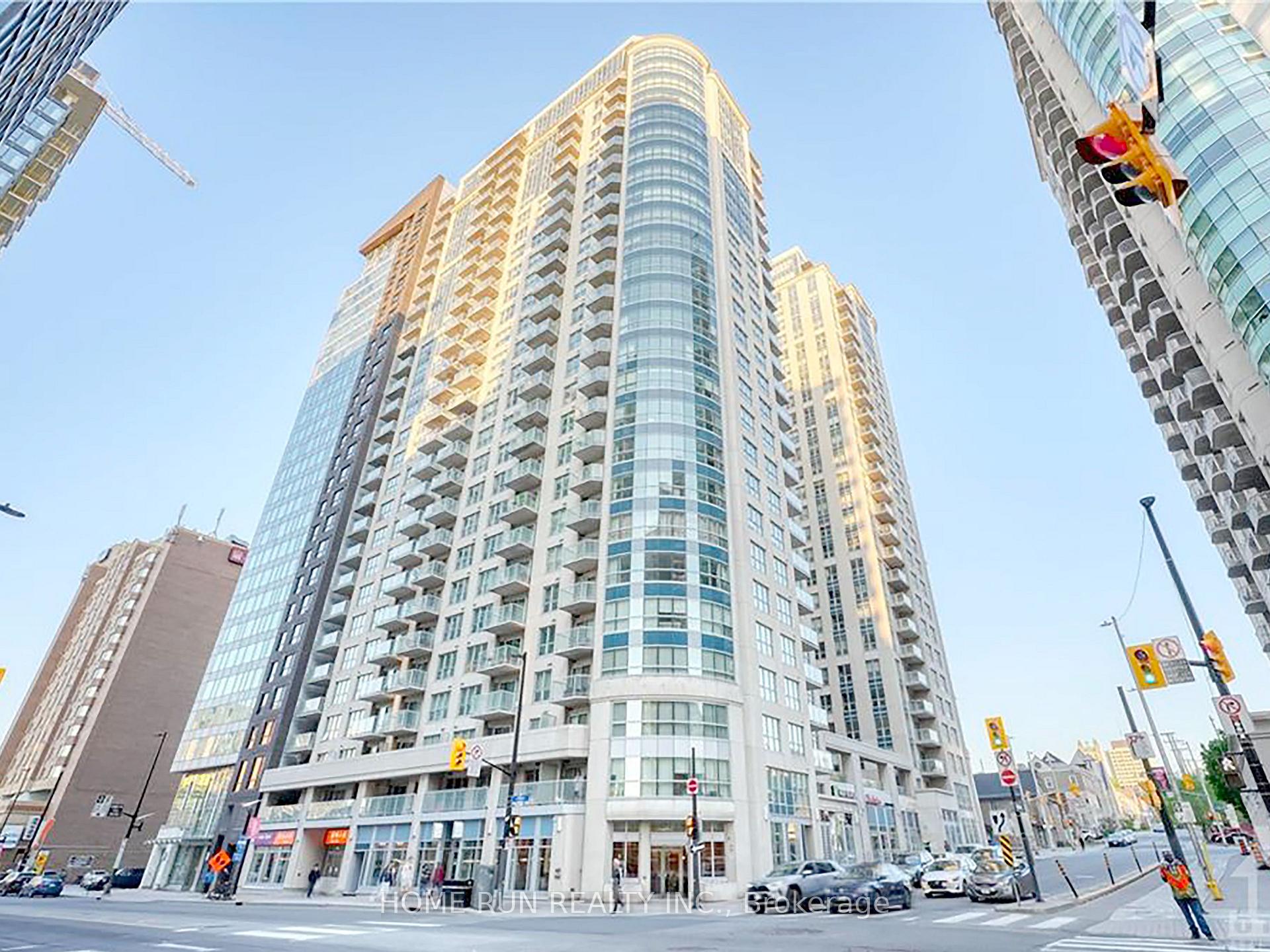Front of Unit 2206, 242 Rideau Street