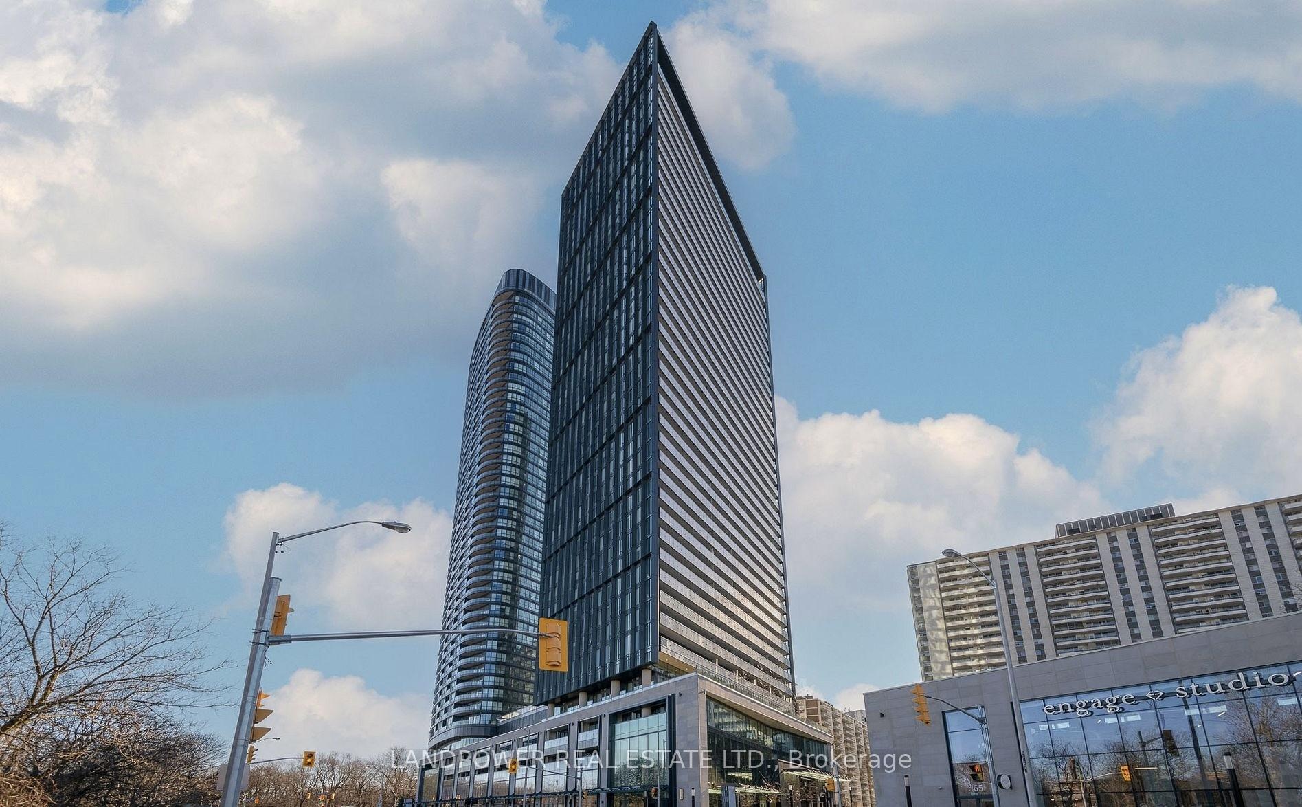 Front of Unit 704, 575 Bloor Street E