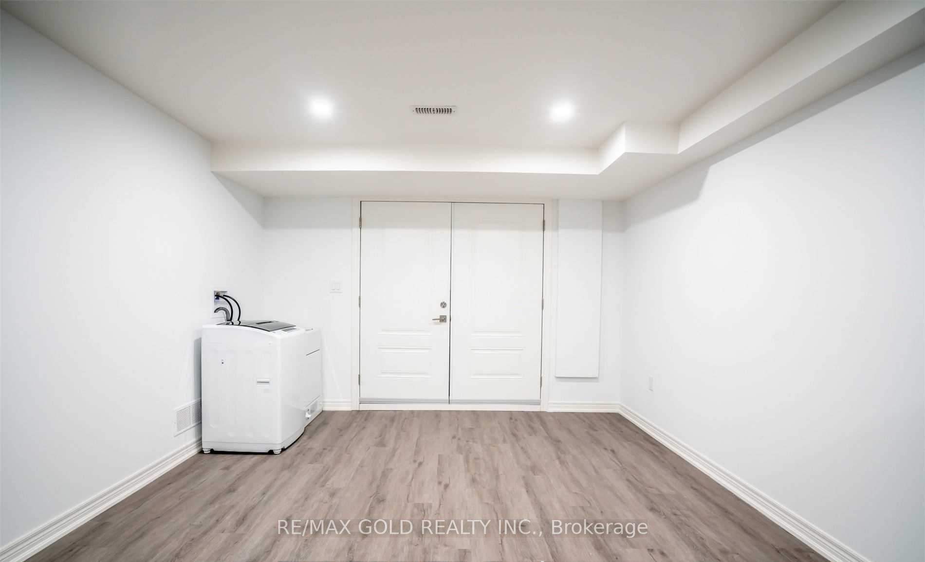 Photo 19 of 141 Summersides Boulevard, Pelham, Fonthill — HOMEH