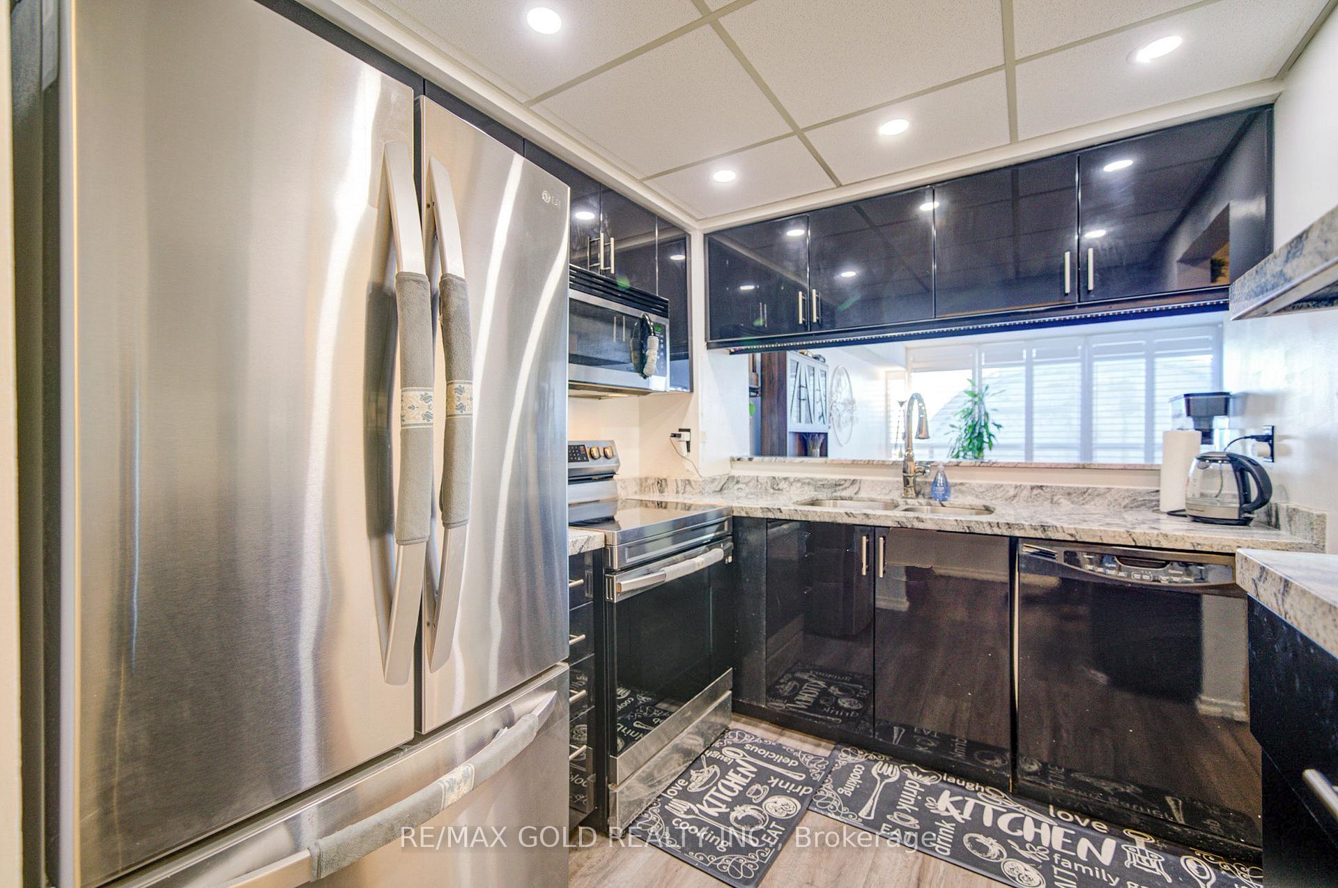 Photo 12 of Unit 208, 495 Highway 8 N, Hamilton, Stoney Creek — HOMEH