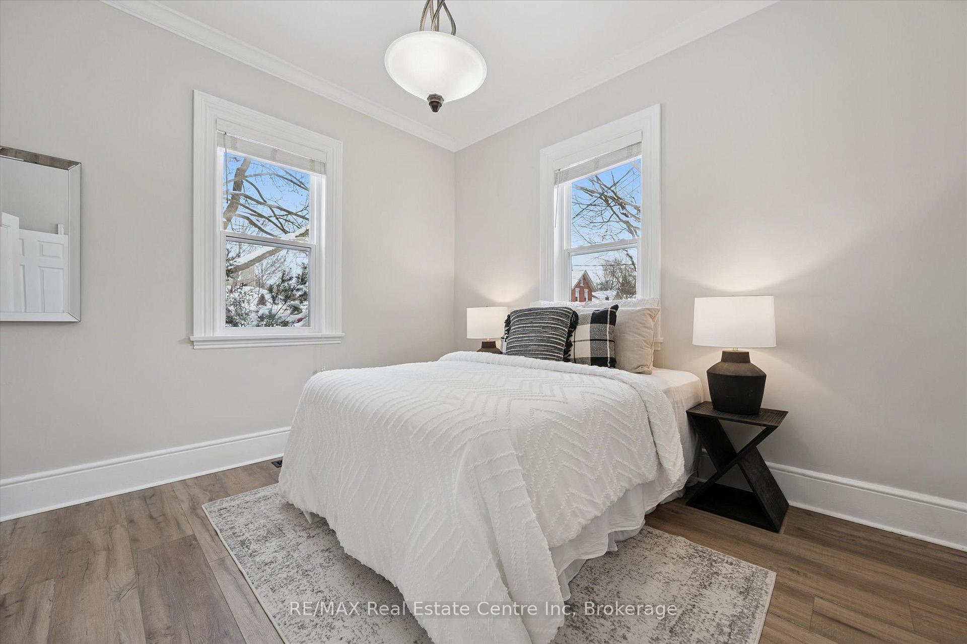 Photo 13 of 64 Stuart Street, Guelph, St. George's — HOMEH