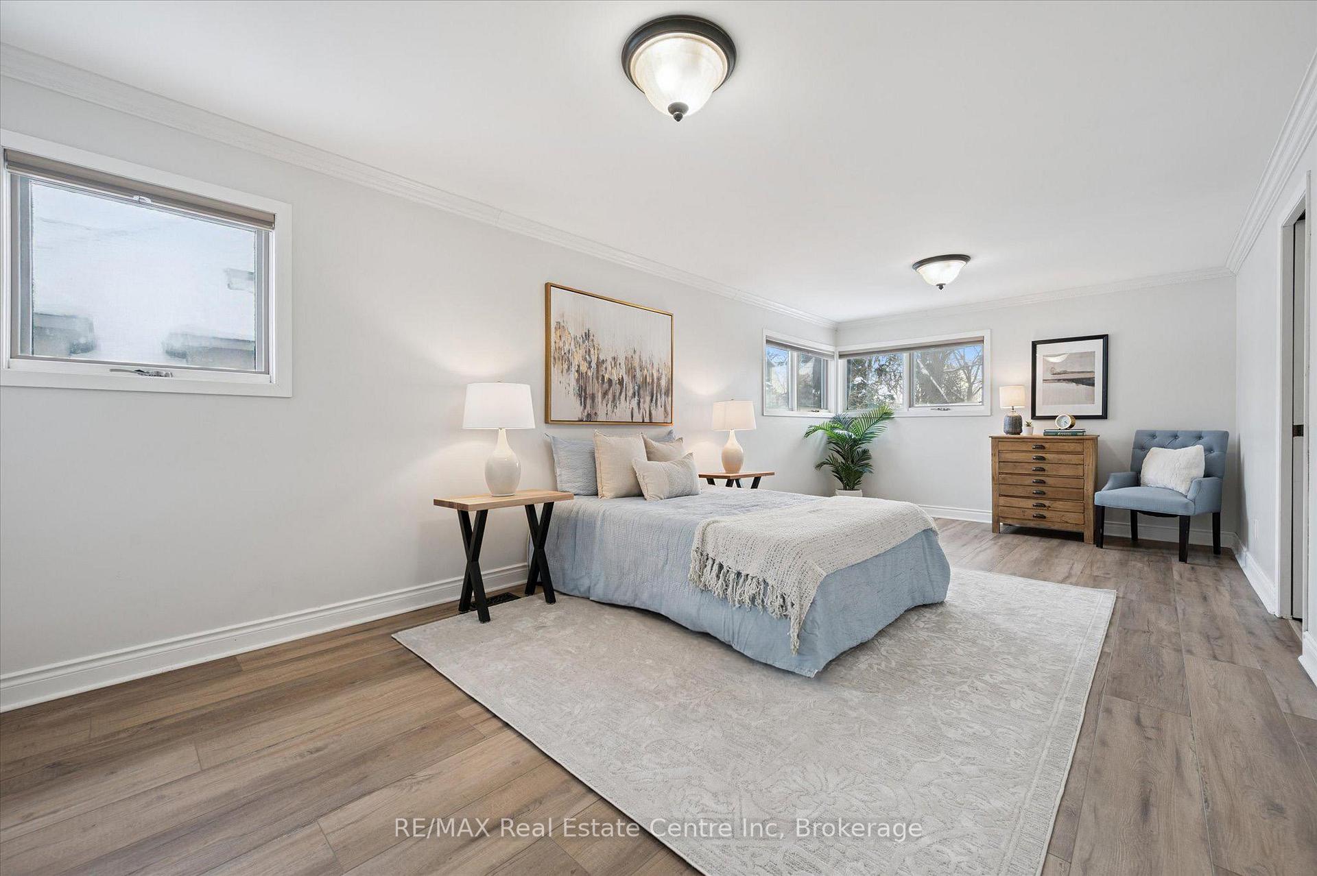 Photo 15 of 64 Stuart Street, Guelph, St. George's — HOMEH