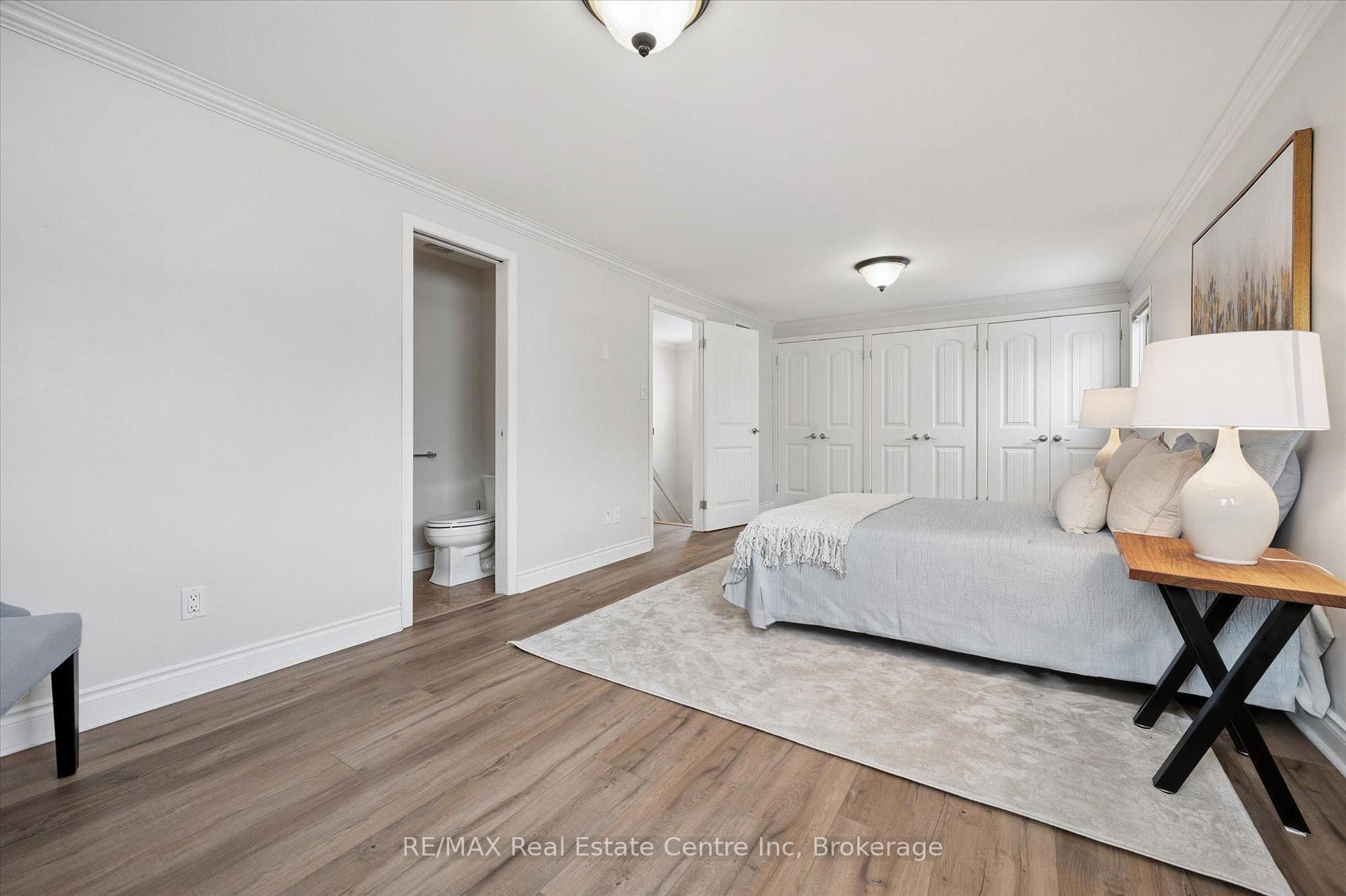 Photo 16 of 64 Stuart Street, Guelph, St. George's — HOMEH