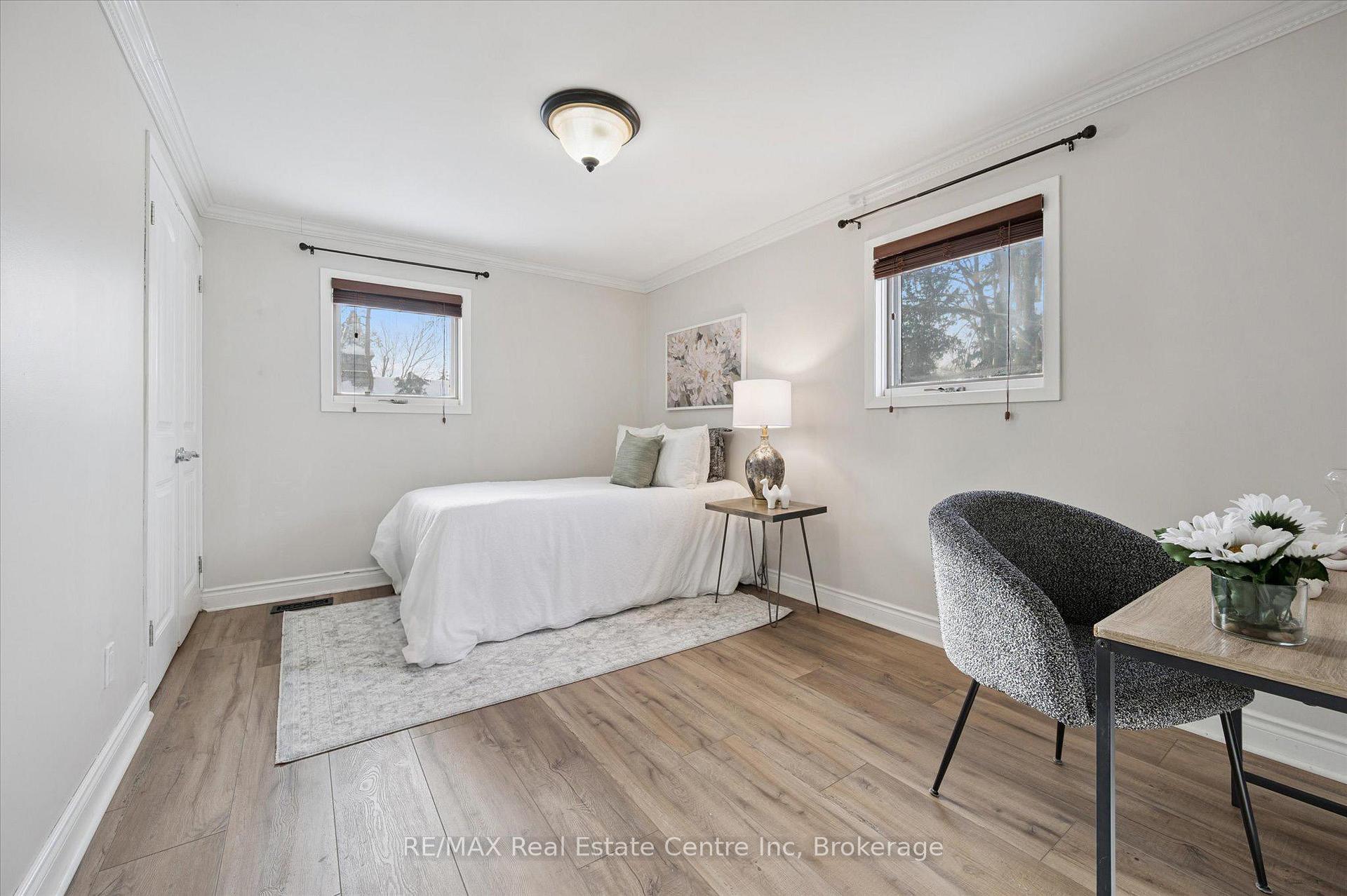 Photo 18 of 64 Stuart Street, Guelph, St. George's — HOMEH
