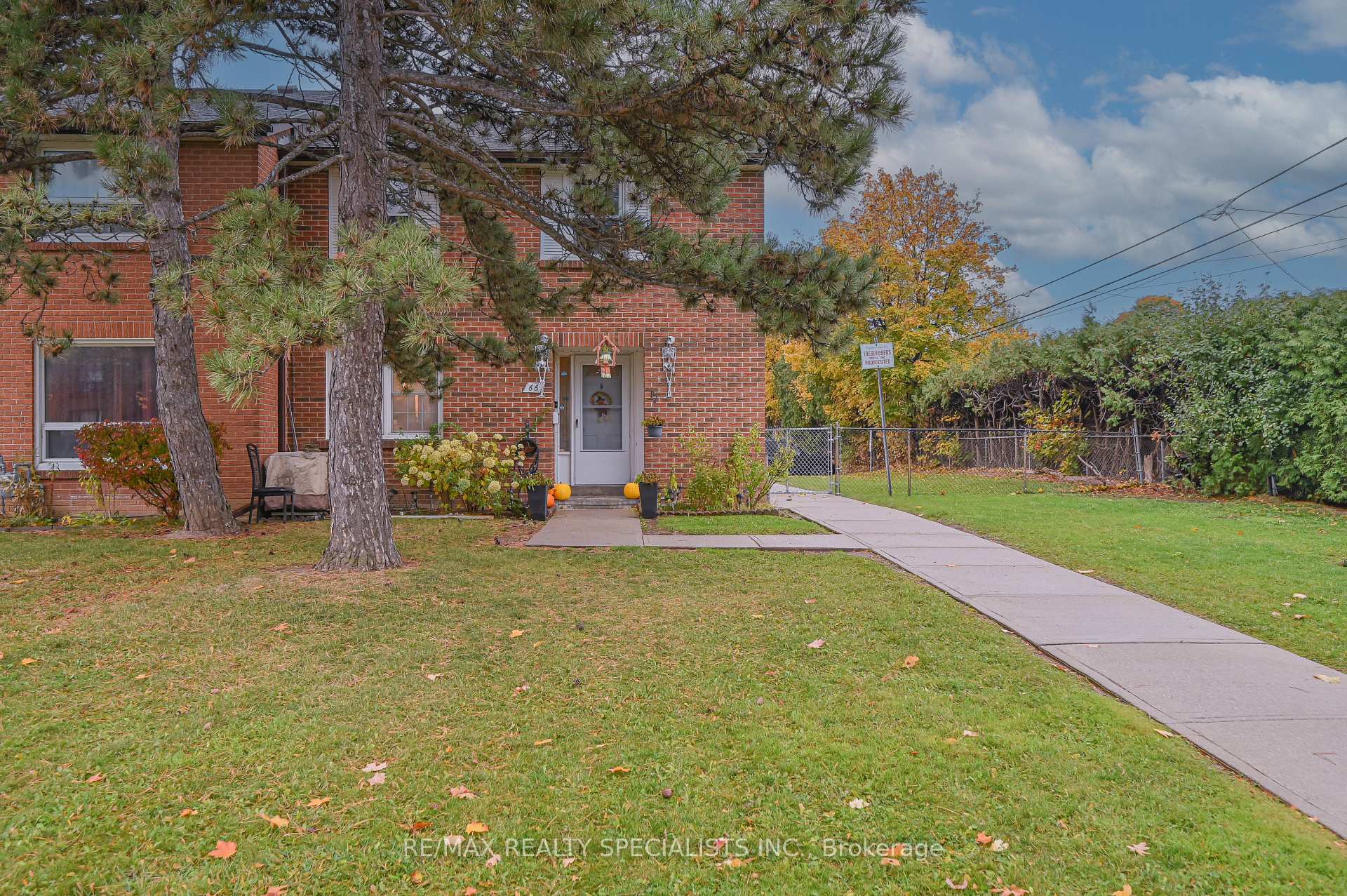 Photo 1 of 66 Balmoral Drive N, Brampton, Avondale — HOMEH