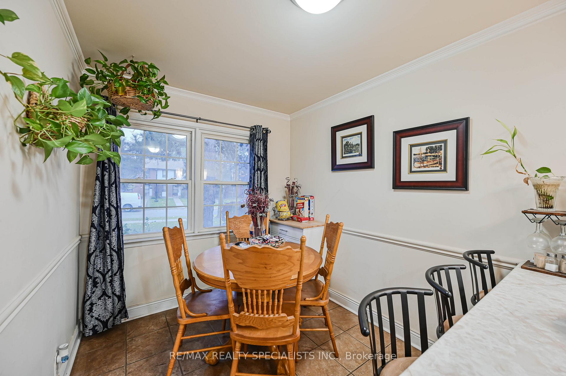 Photo 20 of 66 Balmoral Drive N, Brampton, Avondale — HOMEH