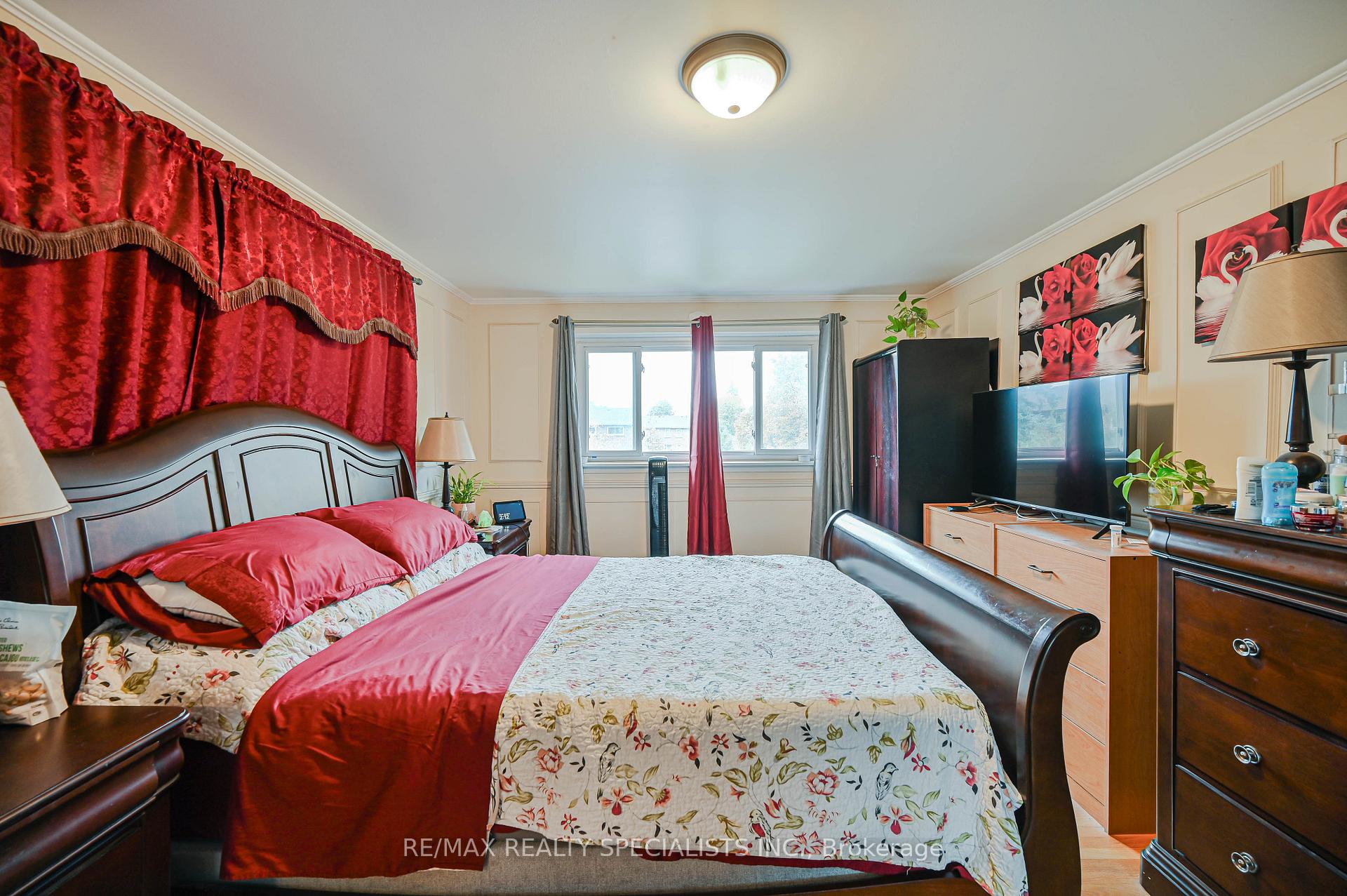 Photo 23 of 66 Balmoral Drive N, Brampton, Avondale — HOMEH