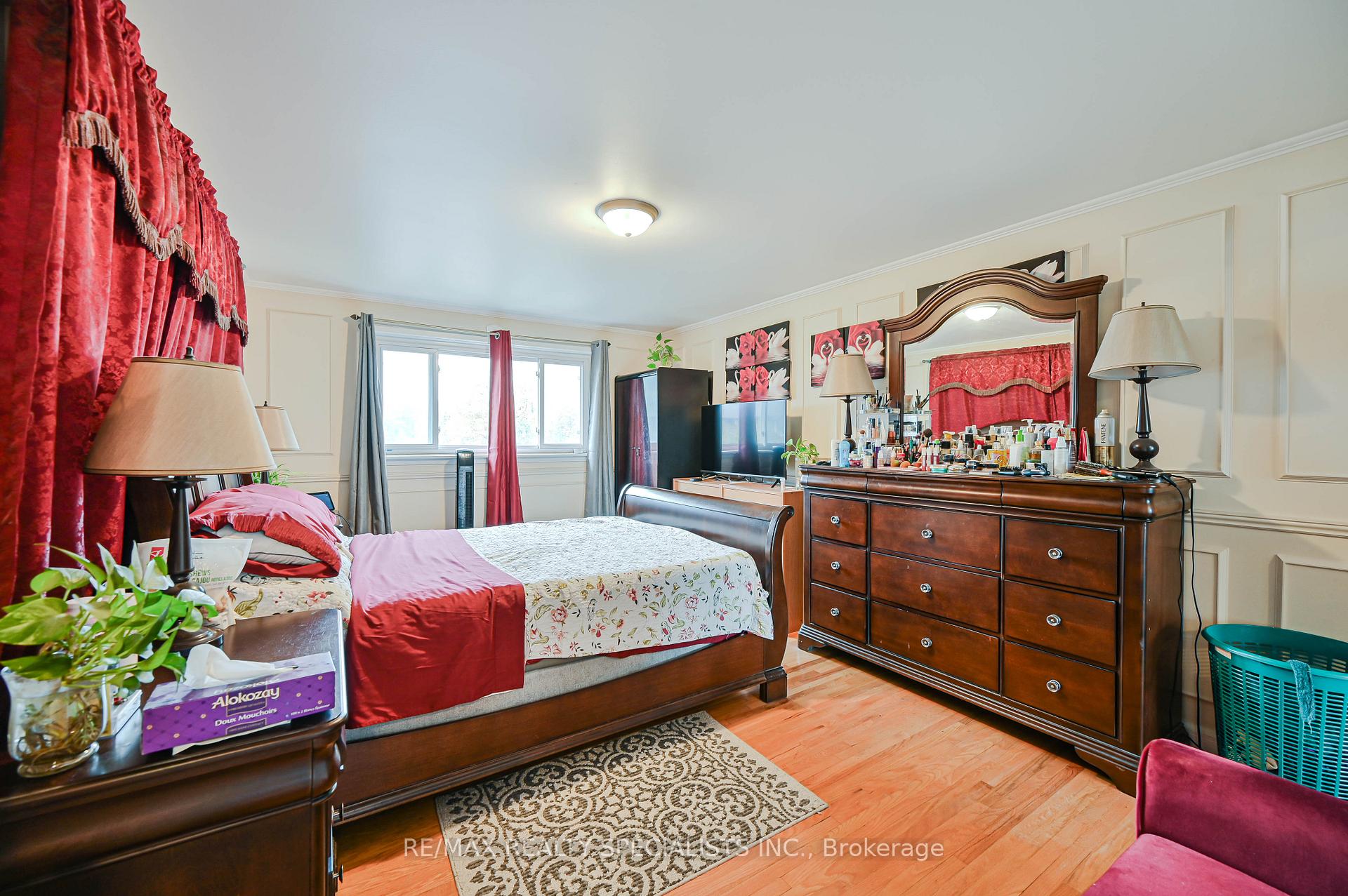 Photo 24 of 66 Balmoral Drive N, Brampton, Avondale — HOMEH