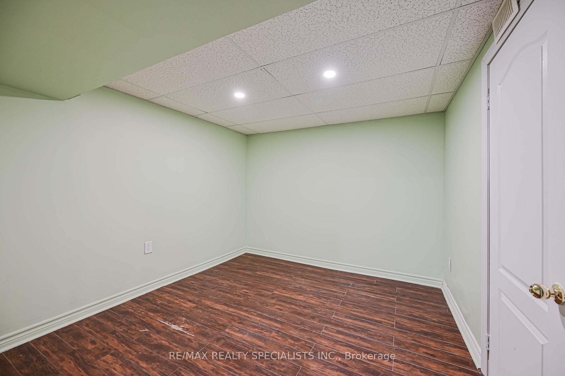 Photo 41 of 66 Balmoral Drive N, Brampton, Avondale — HOMEH