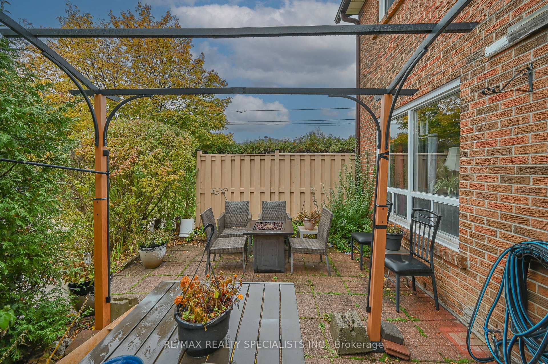 Photo 48 of 66 Balmoral Drive N, Brampton, Avondale — HOMEH