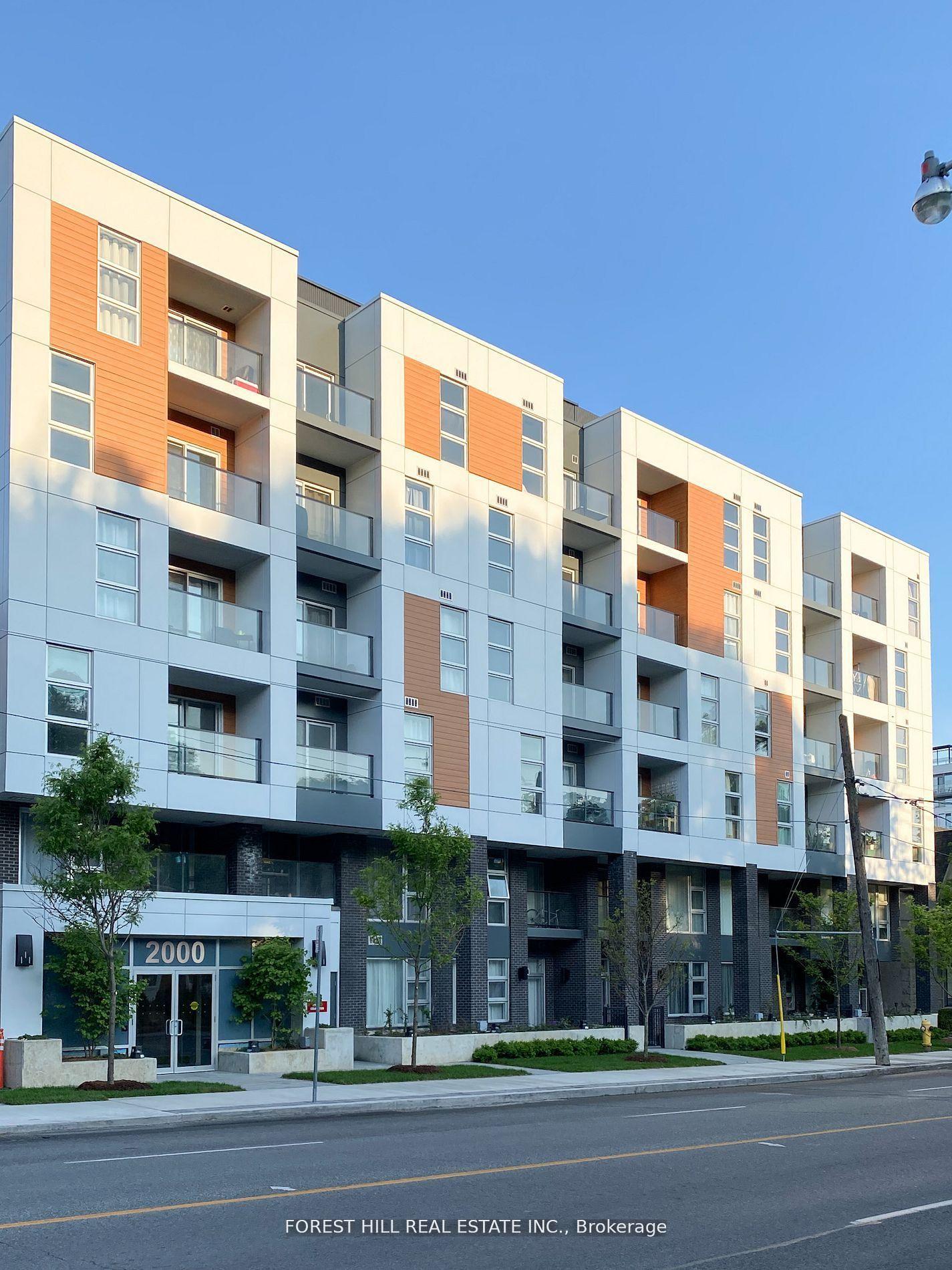 Front of Unit 309, 2000 Bathurst Street