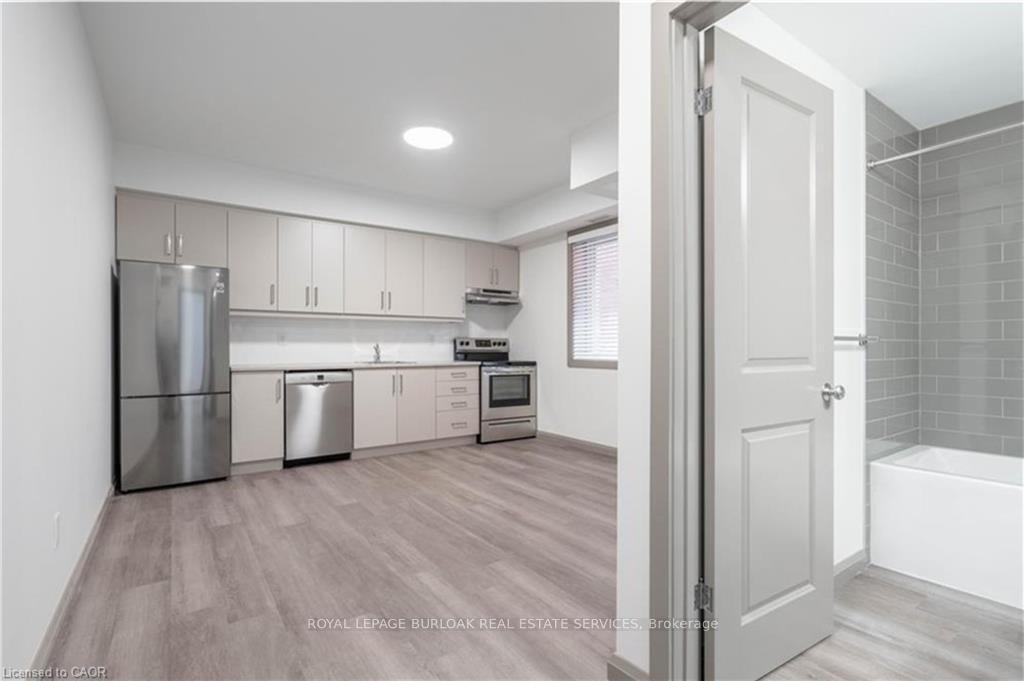 Photo 5 of Unit 1B, 36 Grant Avenue, Hamilton, Landsdale — HOMEH