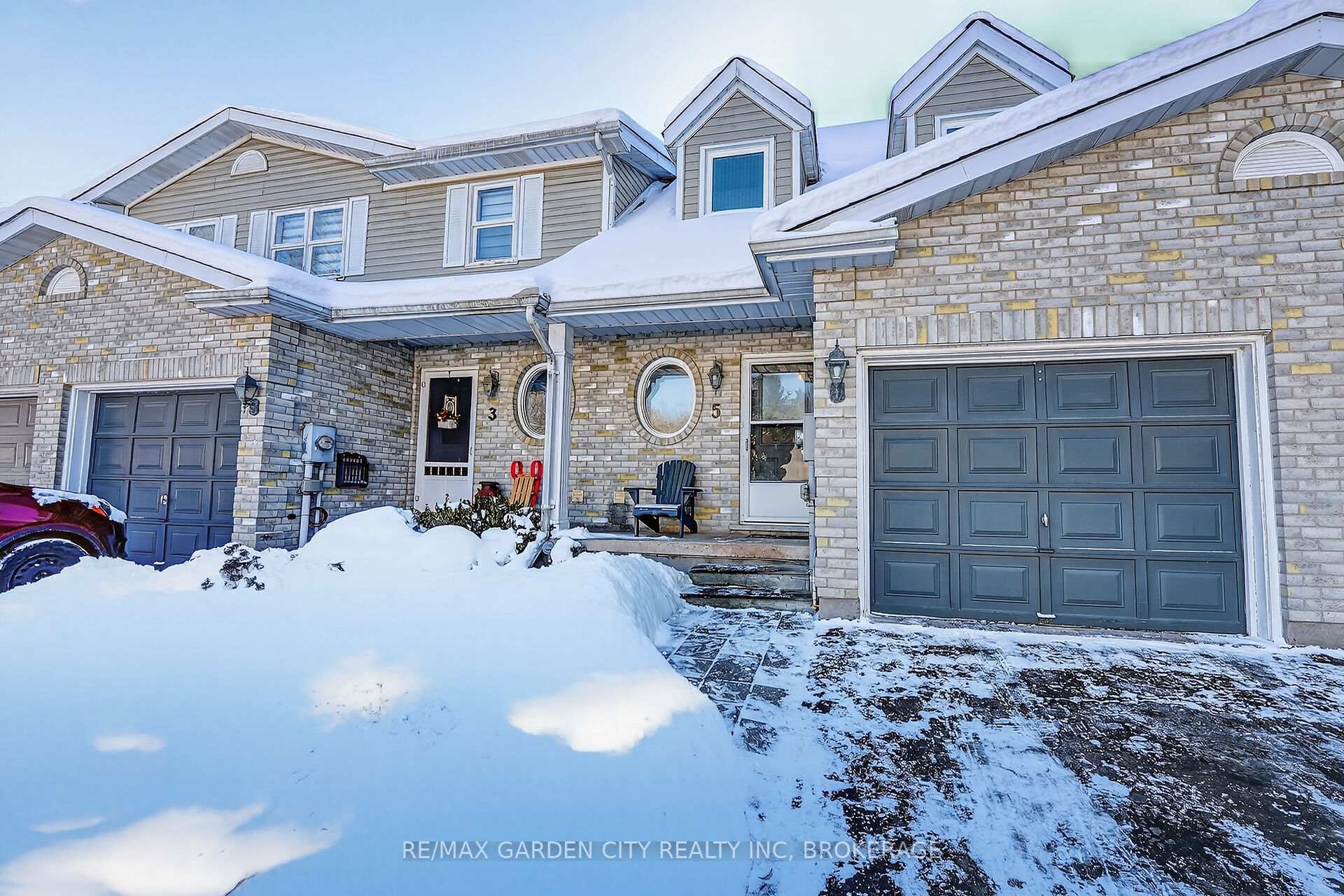 Photo 1 of 5 Maureen Court, Pelham, Fonthill — HOMEH