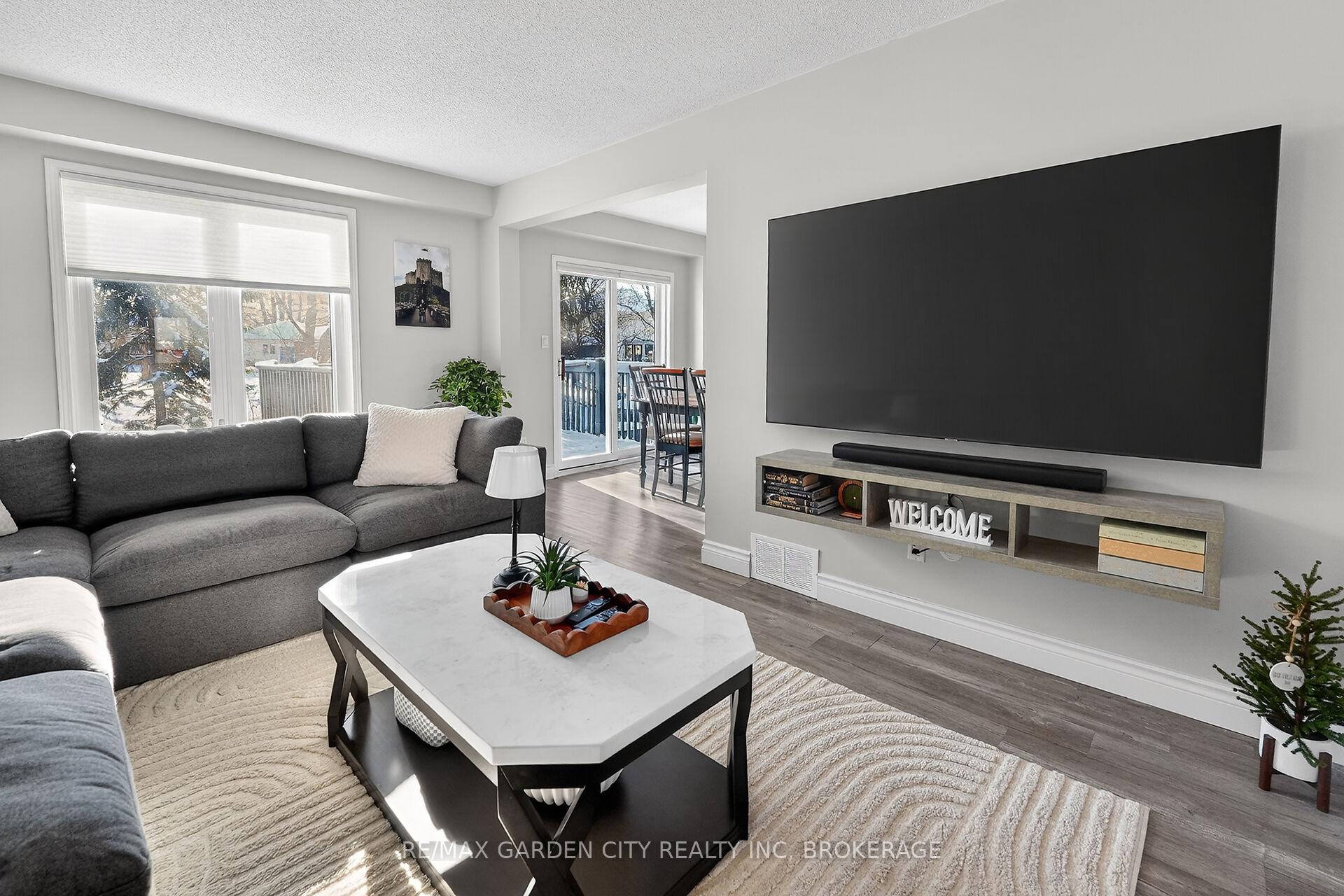 Photo 15 of 5 Maureen Court, Pelham, Fonthill — HOMEH