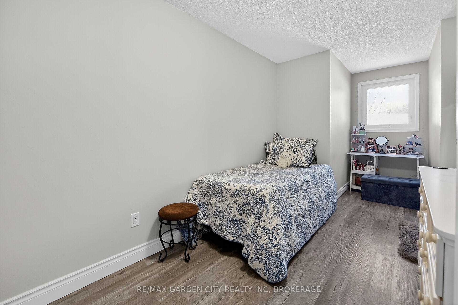 Photo 24 of 5 Maureen Court, Pelham, Fonthill — HOMEH