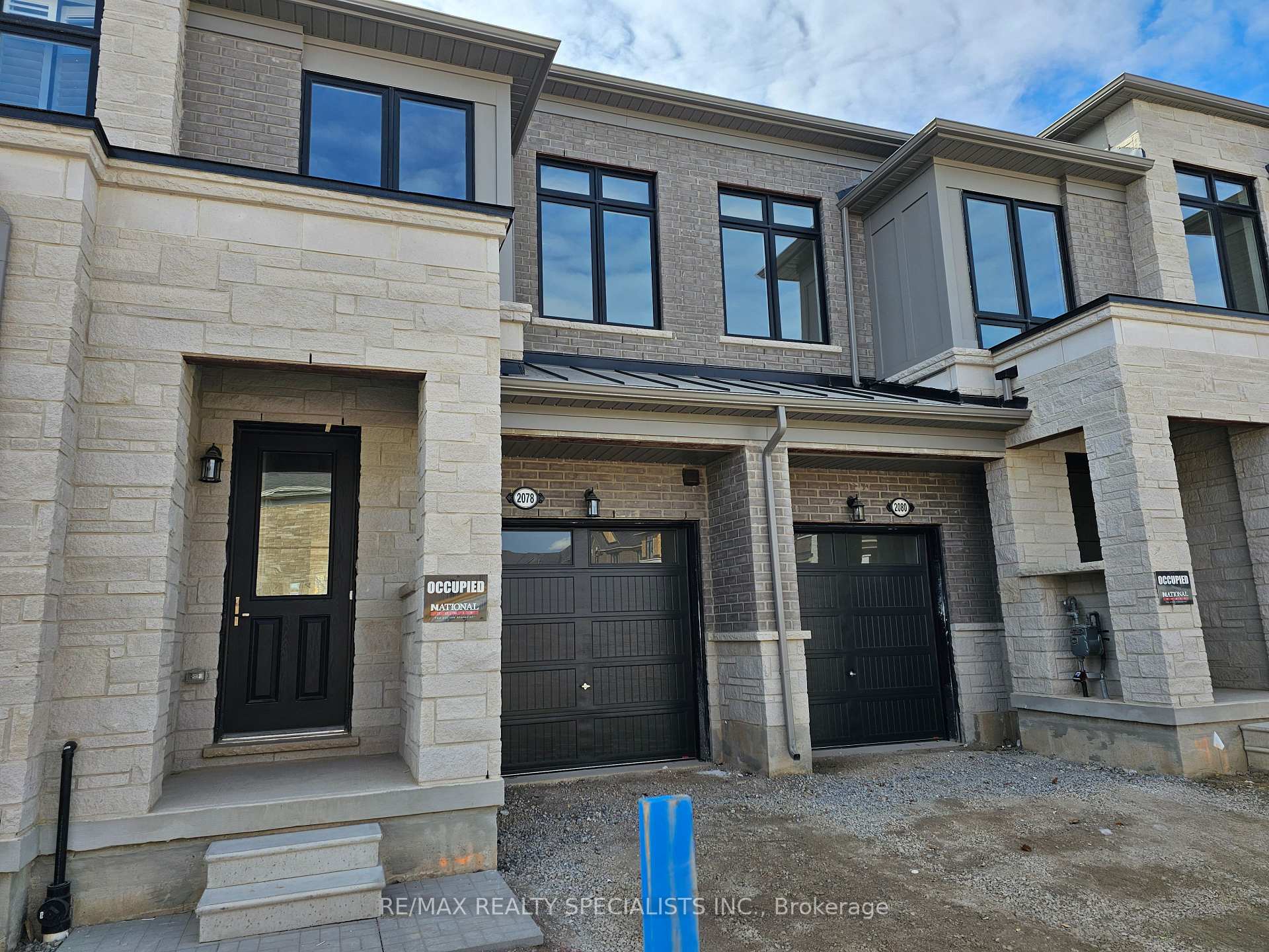 Photo 3 of 2078 Coppenwood Common, Burlington, Tyandaga — HOMEH