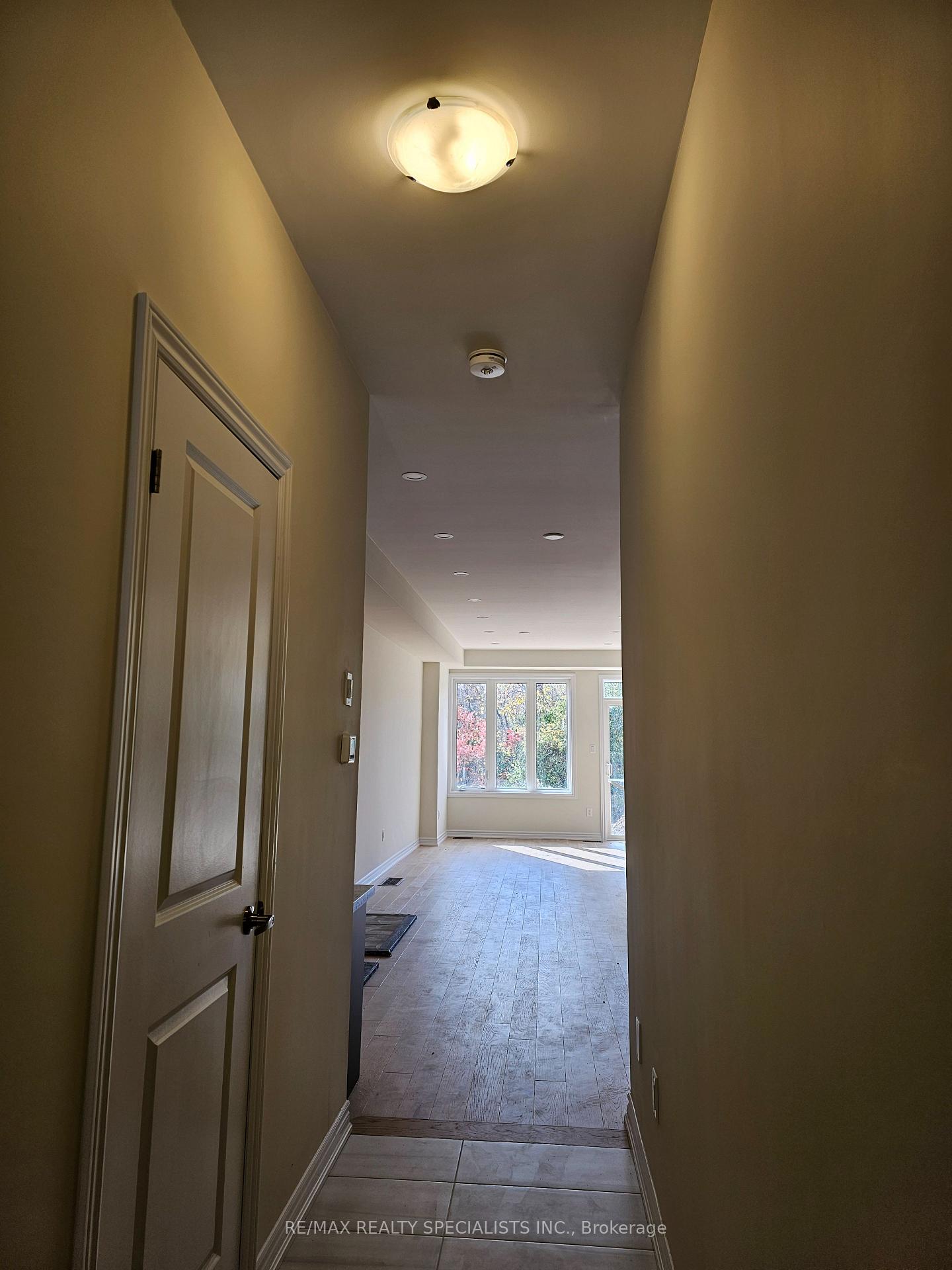 Photo 5 of 2078 Coppenwood Common, Burlington, Tyandaga — HOMEH