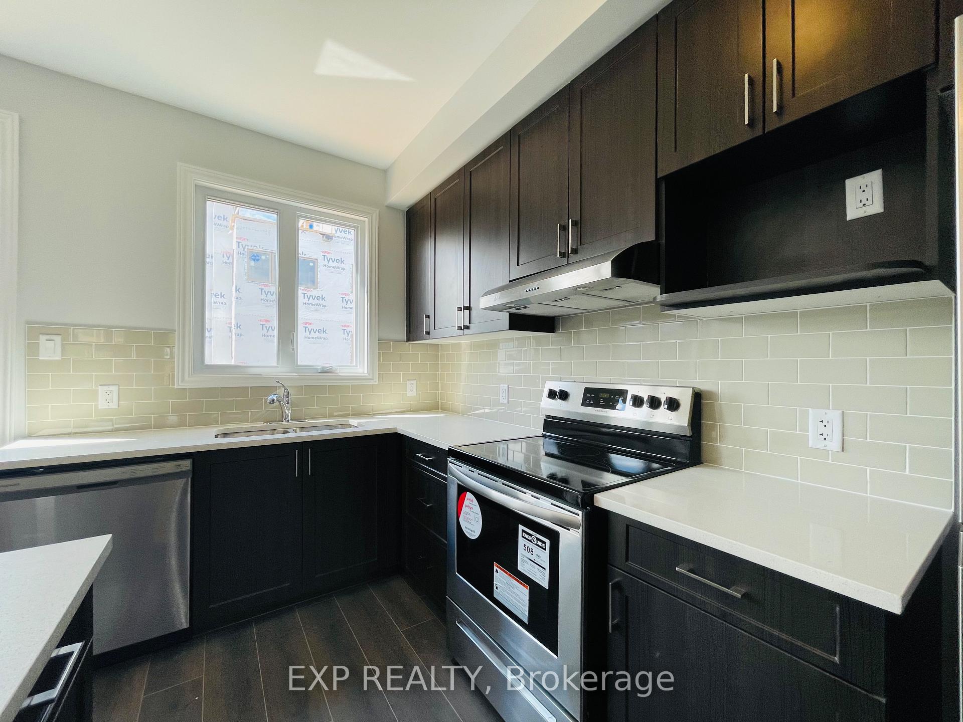 Photo 9 of 1406 Hemlock Road, Ottawa, CFB Rockcliffe and Area — HOMEH