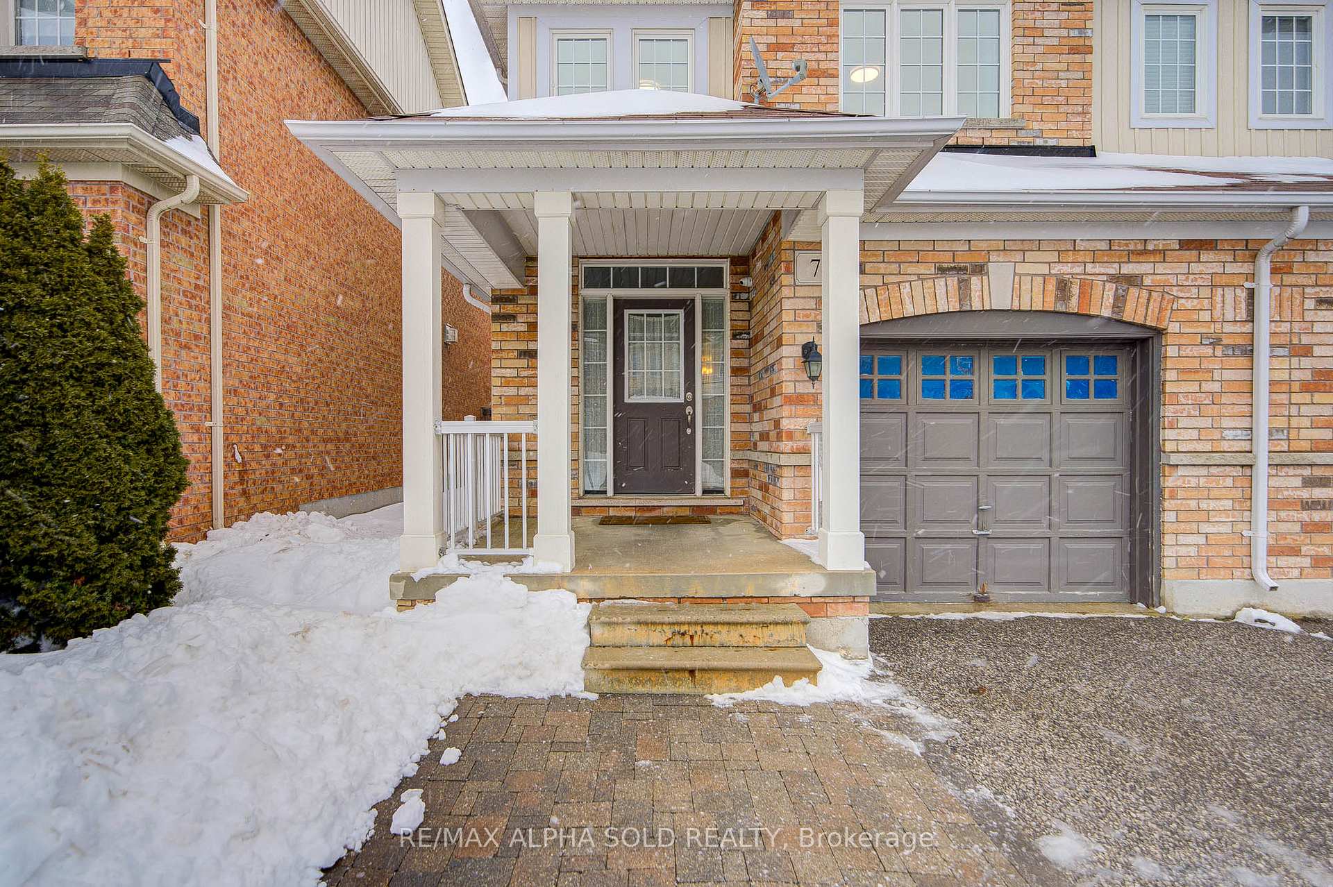 Photo 3 of 74 Evershot Crescent, Markham, Wismer — HOMEH