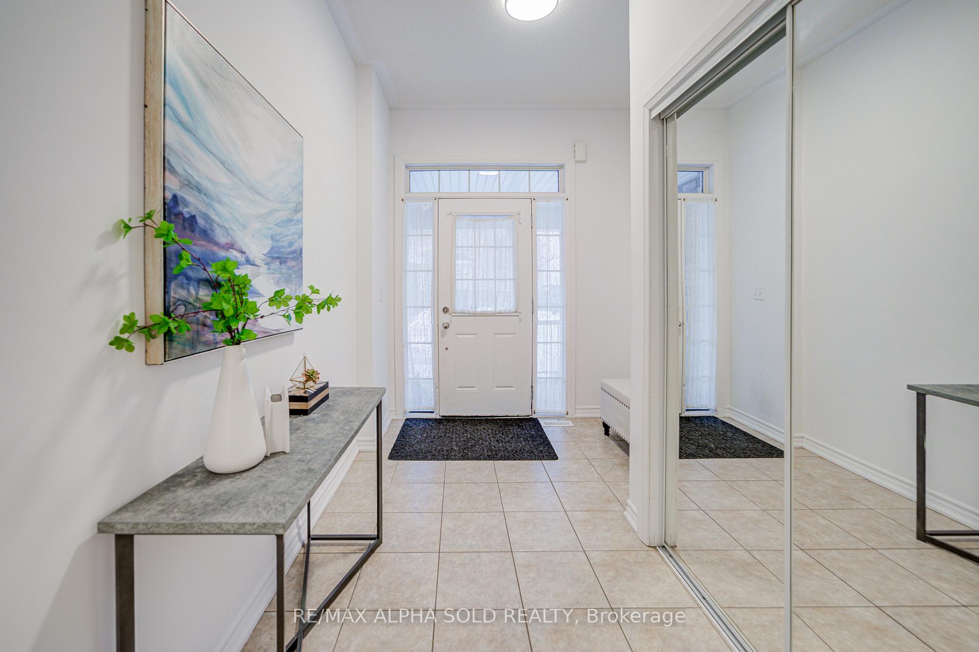 Photo 6 of 74 Evershot Crescent, Markham, Wismer — HOMEH